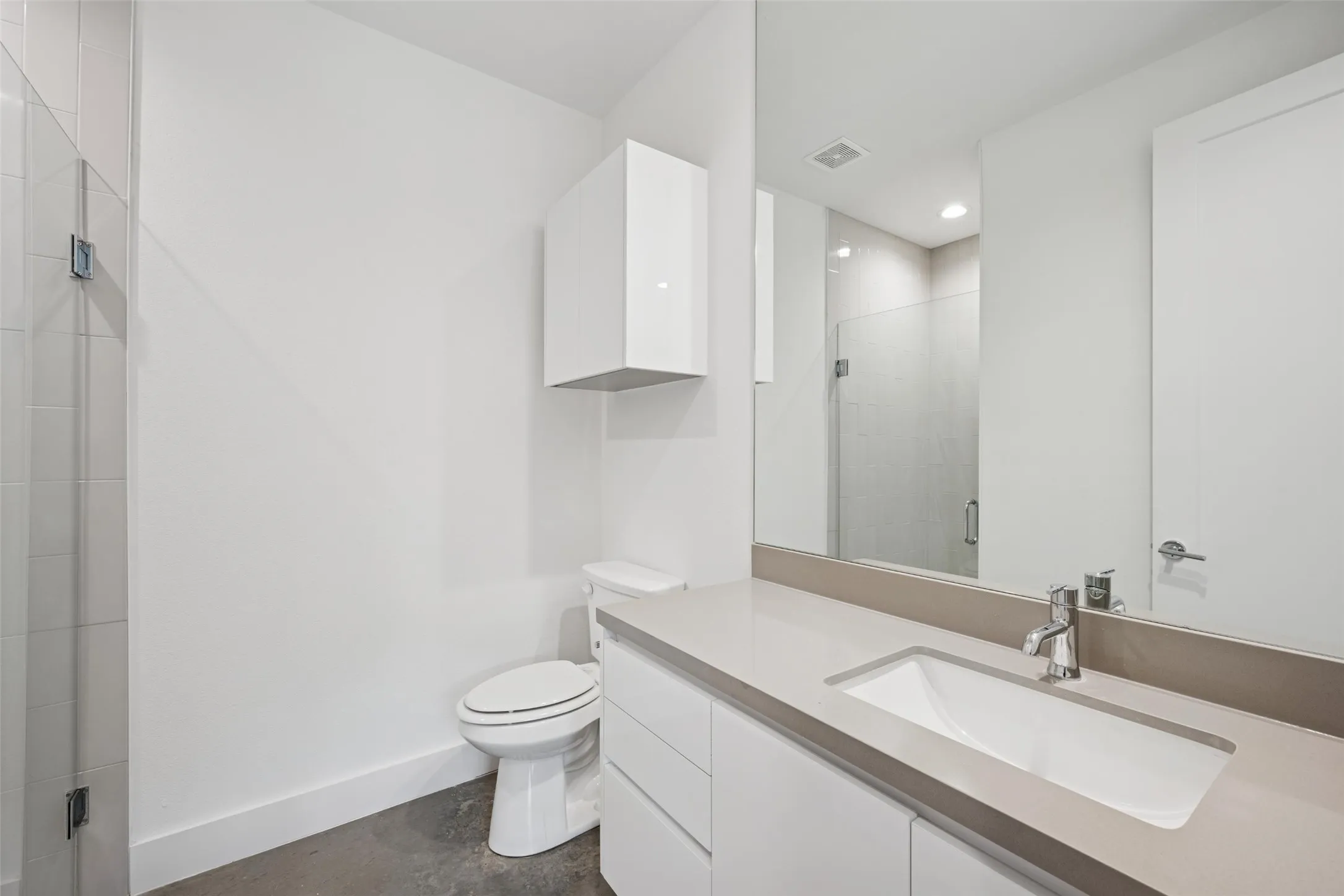 Townhouse For Sale in Dallas County , 3064 Chimes Street, Dallas, Texas 75219, 4 Bedroom, 5 Bathroom, 2 Garage spaces, 2,871 Sqft, built in 2022, New Construction - Complete, mls#21152440, Real Estate Agent in Dallas, Homes For Sale in Dallas county, Homes For Sale in Dallas, Realtor in Dallas Texas, Real Estate Brokerage Independent Realty Texas, Luminita Cordes Realtor