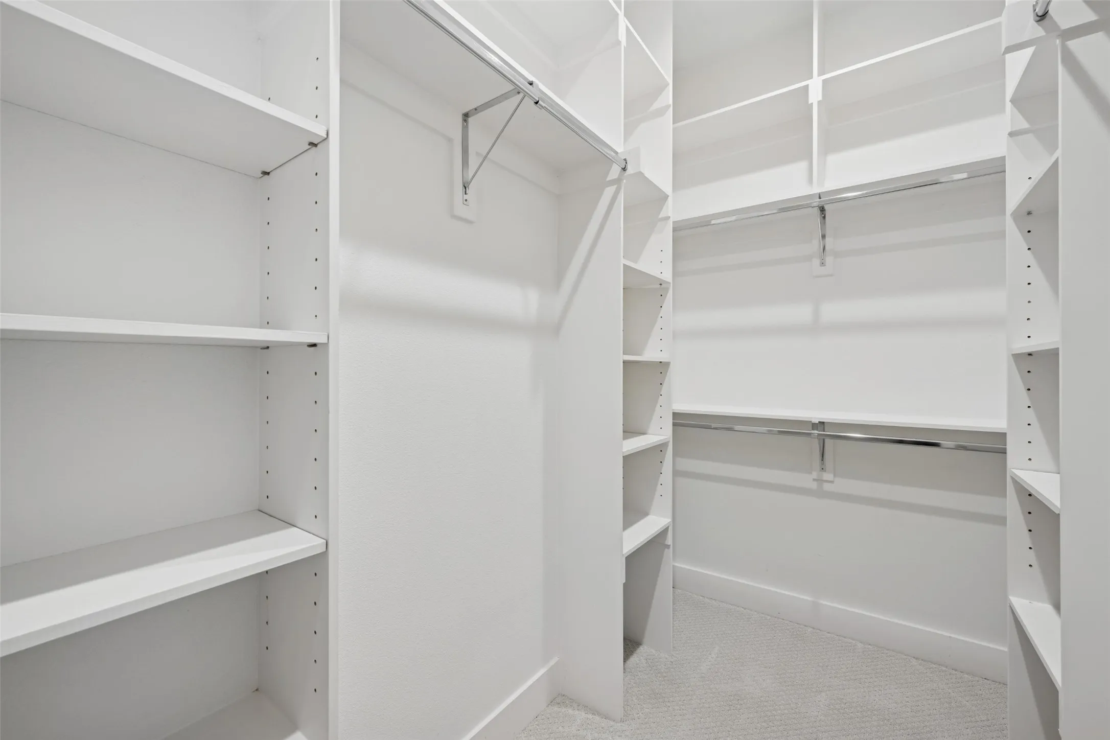 Townhouse For Sale in Dallas County , 3064 Chimes Street, Dallas, Texas 75219, 4 Bedroom, 5 Bathroom, 2 Garage spaces, 2,871 Sqft, built in 2022, New Construction - Complete, mls#21152440, Real Estate Agent in Dallas, Homes For Sale in Dallas county, Homes For Sale in Dallas, Realtor in Dallas Texas, Real Estate Brokerage Independent Realty Texas, Luminita Cordes Realtor