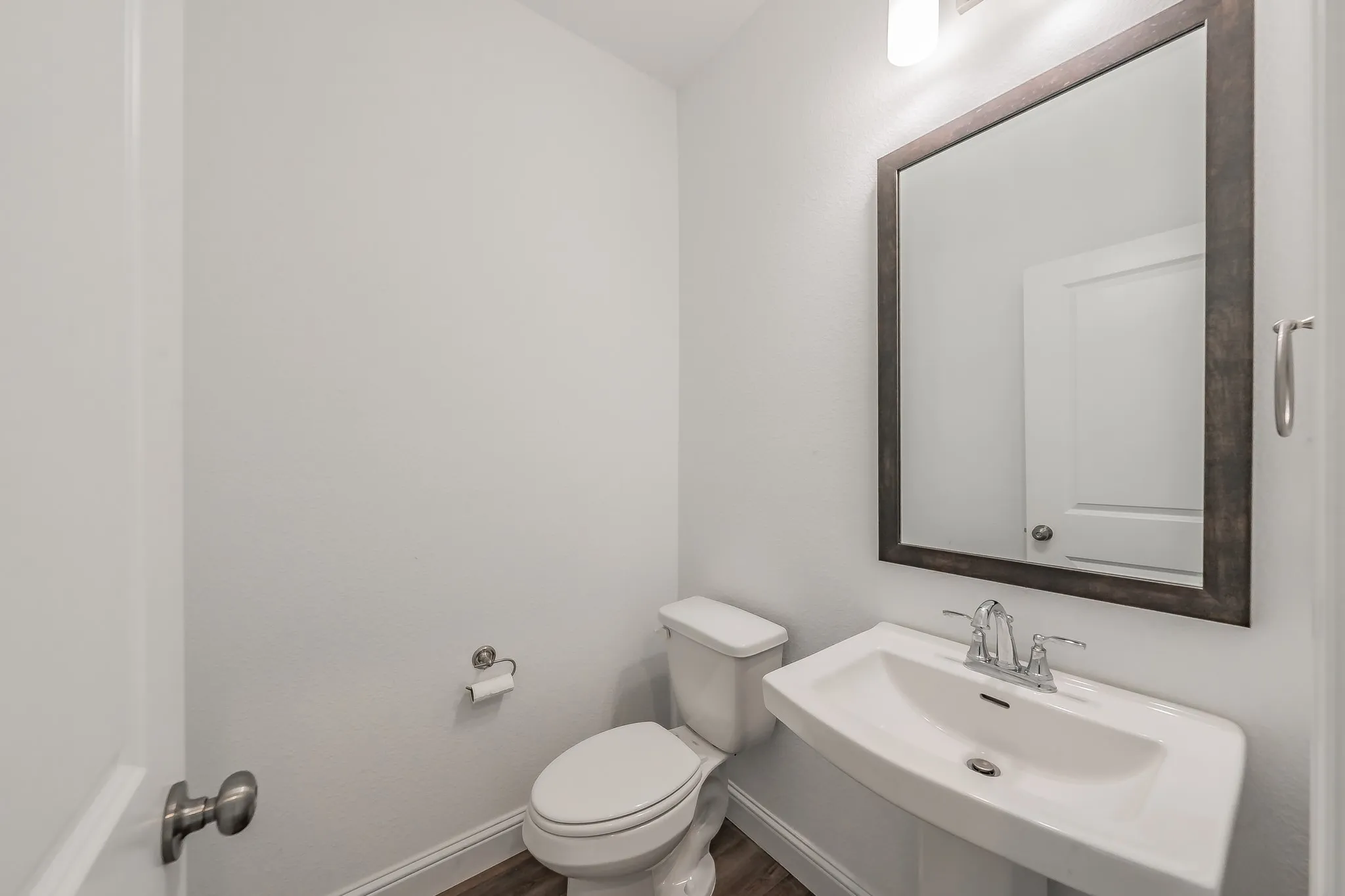 Townhouse For Sale in Denton County , 405 Matchbox Street, Argyle, Texas 76226, 3 Bedrooms, 3 Bathrooms, 2 Garage spaces, 2,044 Sqft, built in 2022, Preowned, Price $360,000, mls#21151246, Real Estate Agent in Argyle, Homes For Sale in Denton county, Homes For Sale in Argyle, Realtor in Argyle Texas, Real Estate Brokerage Independent Realty Texas, Luminita Cordes Realtor