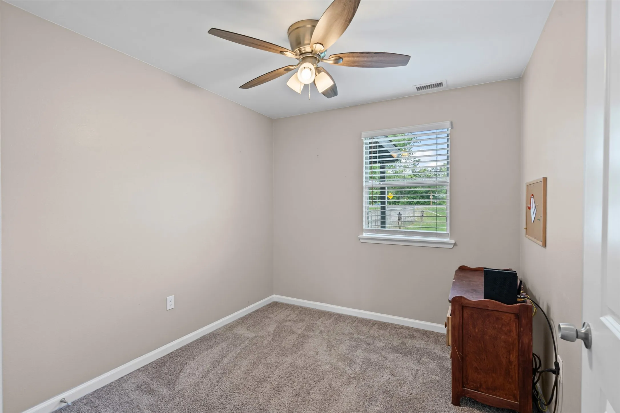 Single Family Residence For Sale in Hood County , 5413 Tin Top Highway, Granbury, Texas 76048, 3 Bedrooms, 1 Bathroom, Garage spaces, 810 Sqft, built in 2023, Preowned, Price $172,000, mls#21152696, Real Estate Agent in Granbury, Homes For Sale in Hood county, Homes For Sale in Granbury, Realtor in Granbury Texas, Real Estate Brokerage Independent Realty Texas, Luminita Cordes Realtor