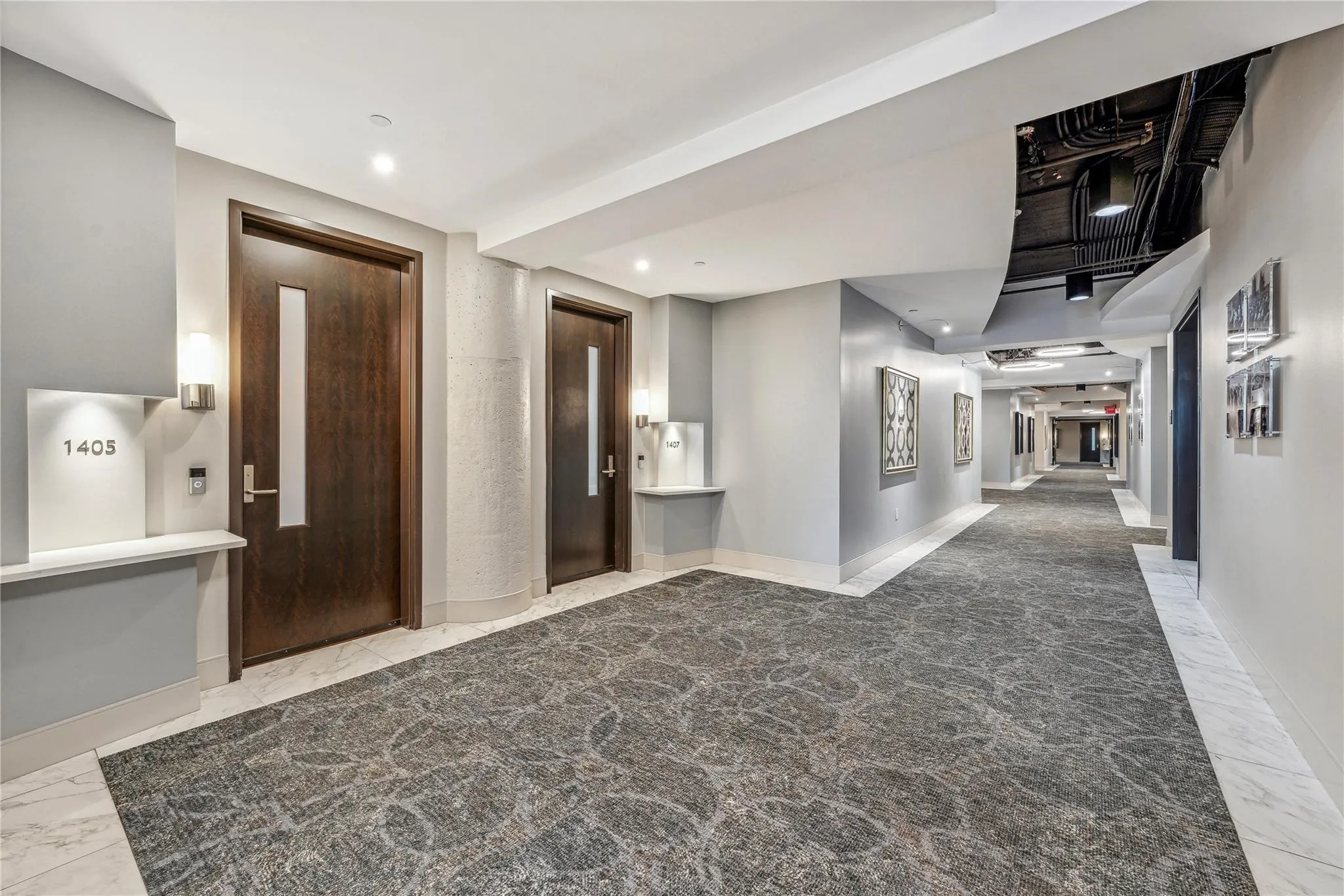Condominium For Sale in Tarrant County , 2600 W 7th Street 1405, Fort Worth, Texas 76107, 2 Bedroom, 2 Bathroom, 2 Garage spaces, 1,263 Sqft, built in 1928, mls#21149837, Real Estate Agent in Fort Worth, Homes For Sale in Tarrant county, Homes For Sale in Fort Worth, Realtor in Fort Worth Texas, Real Estate Brokerage Independent Realty Texas, Luminita Cordes Realtor
