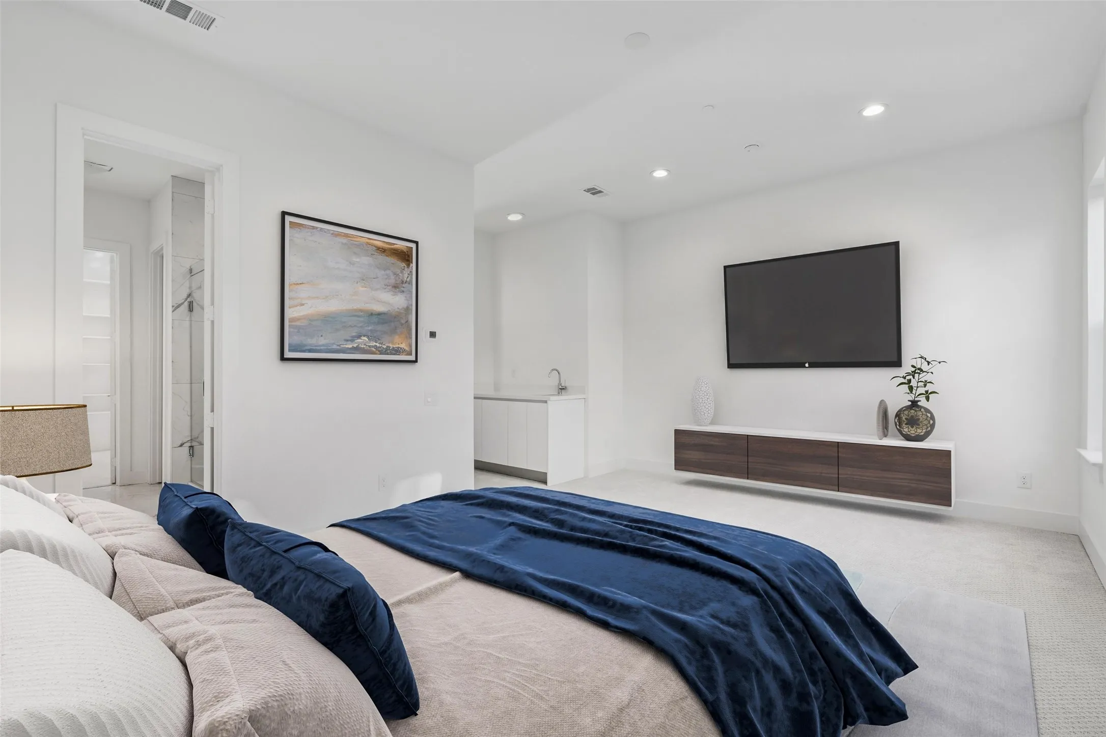 Townhouse For Sale in Dallas County , 3040 Chimes Street, Dallas, Texas 75219, 3 Bedroom, 4 Bathroom, 2 Garage spaces, 2,955 Sqft, built in 2022, New Construction - Complete, mls#21153076, Real Estate Agent in Dallas, Homes For Sale in Dallas county, Homes For Sale in Dallas, Realtor in Dallas Texas, Real Estate Brokerage Independent Realty Texas, Luminita Cordes Realtor