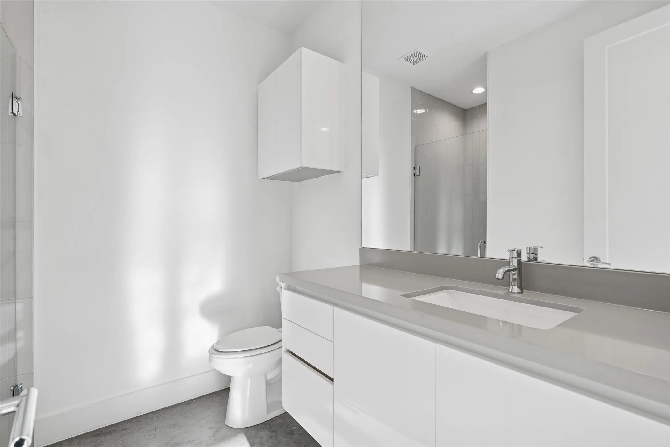 Townhouse For Sale in Dallas County , 3040 Chimes Street, Dallas, Texas 75219, 3 Bedroom, 4 Bathroom, 2 Garage spaces, 2,955 Sqft, built in 2022, New Construction - Complete, mls#21153076, Real Estate Agent in Dallas, Homes For Sale in Dallas county, Homes For Sale in Dallas, Realtor in Dallas Texas, Real Estate Brokerage Independent Realty Texas, Luminita Cordes Realtor