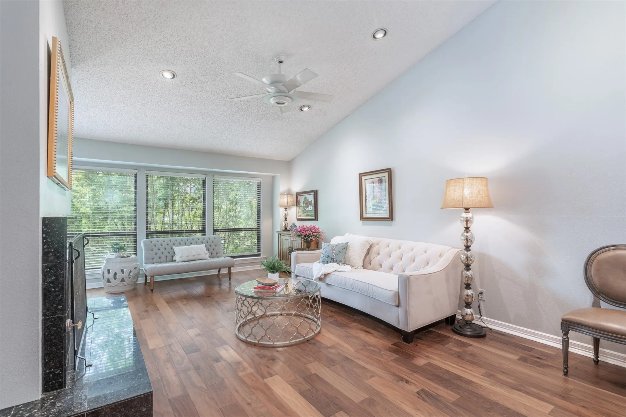 Condominium For Sale in Dallas County , 5158 Westgrove Drive, Dallas, Texas 75248, 2 Bedrooms, 2 Bathrooms, 1 Garage spaces, 1,519 Sqft, built in 1982, Preowned, Price $349,900, mls#21147435, Real Estate Agent in Dallas, Homes For Sale in Dallas county, Homes For Sale in Dallas, Realtor in Dallas Texas, Real Estate Brokerage Independent Realty Texas, Luminita Cordes Realtor