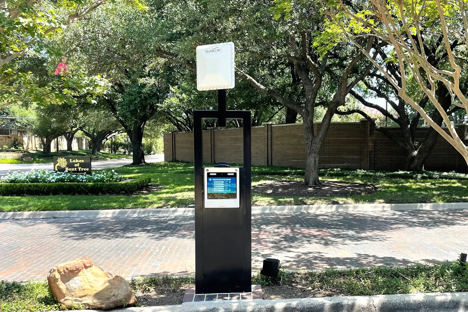 Condominium For Sale in Dallas County , 5158 Westgrove Drive, Dallas, Texas 75248, 2 Bedrooms, 2 Bathrooms, 1 Garage spaces, 1,519 Sqft, built in 1982, Preowned, Price $349,900, mls#21147435, Real Estate Agent in Dallas, Homes For Sale in Dallas county, Homes For Sale in Dallas, Realtor in Dallas Texas, Real Estate Brokerage Independent Realty Texas, Luminita Cordes Realtor