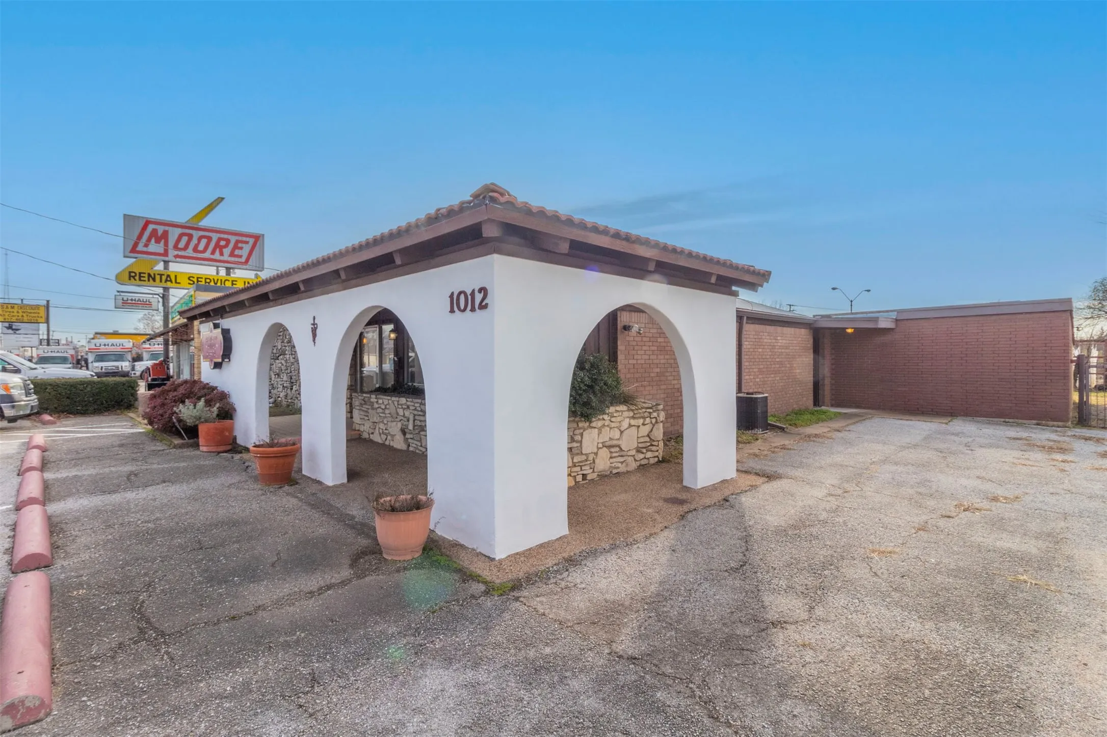 Business For Sale in Tarrant County , 1012 W Division Street, Arlington, Texas 76012, 0, 0, Garage spaces, 0 Sqft, built in 1977, Preowned, mls#21152892, Real Estate Agent in Arlington, Homes For Sale in Tarrant county, Homes For Sale in Arlington, Realtor in Arlington Texas, Real Estate Brokerage Independent Realty Texas, Luminita Cordes Realtor