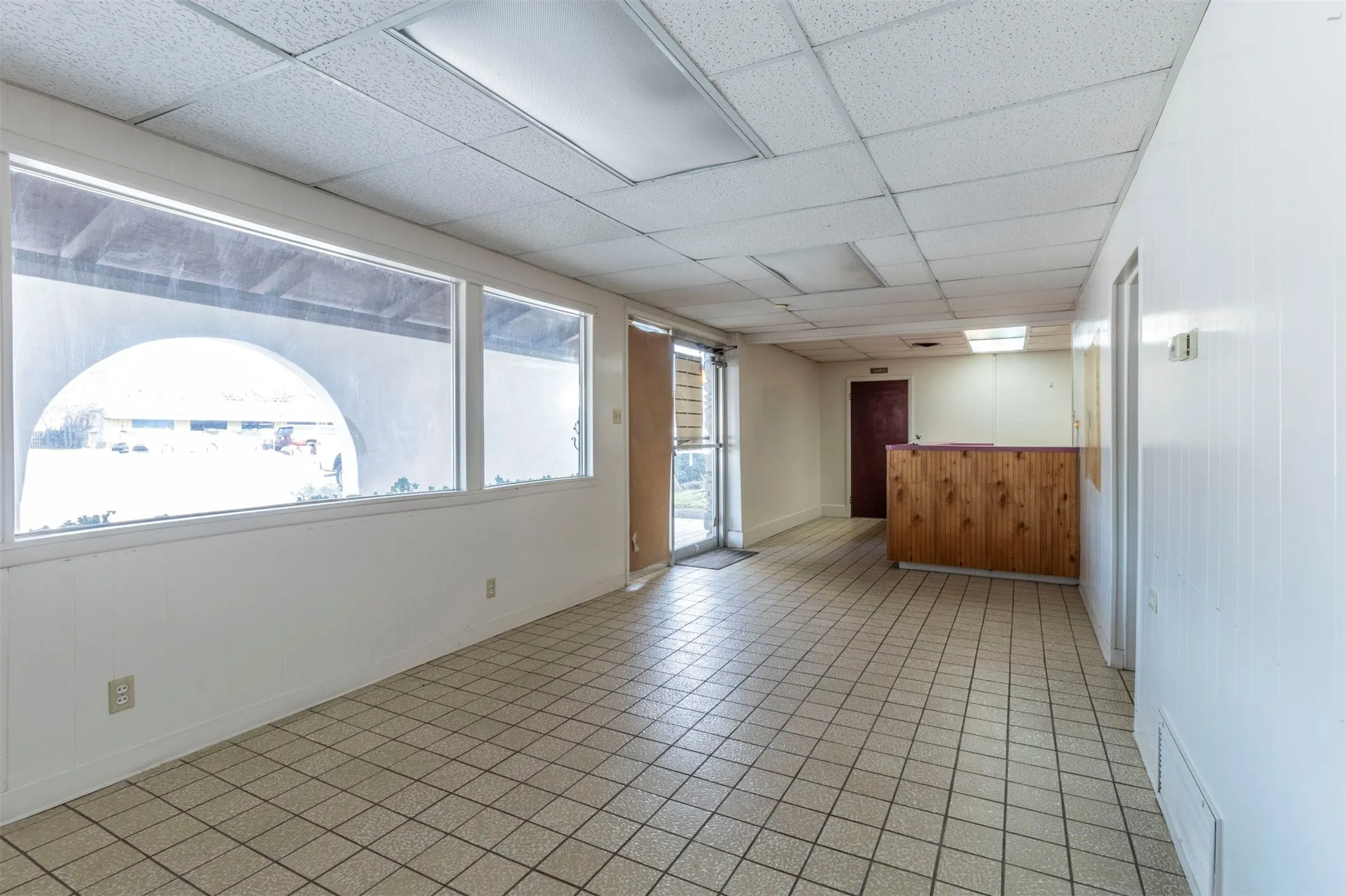 Business For Sale in Tarrant County , 1012 W Division Street, Arlington, Texas 76012, 0, 0, Garage spaces, 0 Sqft, built in 1977, Preowned, mls#21152892, Real Estate Agent in Arlington, Homes For Sale in Tarrant county, Homes For Sale in Arlington, Realtor in Arlington Texas, Real Estate Brokerage Independent Realty Texas, Luminita Cordes Realtor