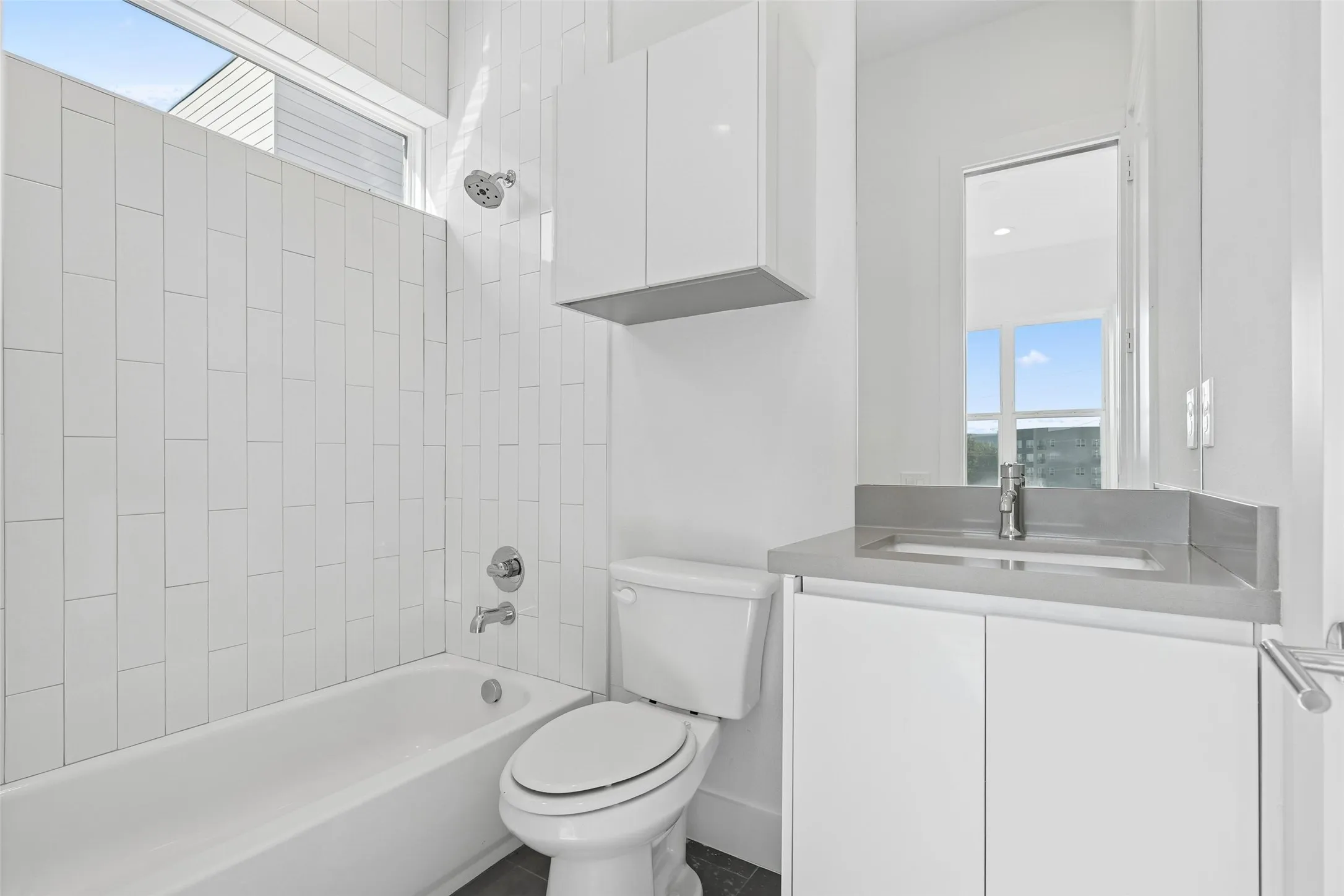 Townhouse For Sale in Dallas County , 3032 Chimes Street, Dallas, Texas 75219, 4 Bedroom, 5 Bathroom, 2 Garage spaces, 2,871 Sqft, built in 2022, New Construction - Complete, mls#21153165, Real Estate Agent in Dallas, Homes For Sale in Dallas county, Homes For Sale in Dallas, Realtor in Dallas Texas, Real Estate Brokerage Independent Realty Texas, Luminita Cordes Realtor
