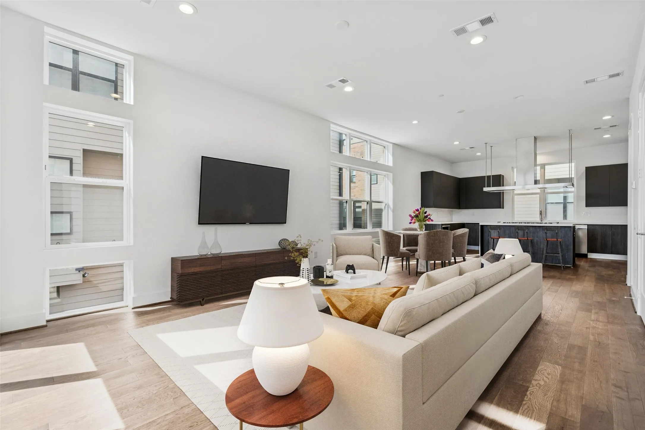 Townhouse For Sale in Dallas County , 3032 Chimes Street, Dallas, Texas 75219, 4 Bedroom, 5 Bathroom, 2 Garage spaces, 2,871 Sqft, built in 2022, New Construction - Complete, mls#21153165, Real Estate Agent in Dallas, Homes For Sale in Dallas county, Homes For Sale in Dallas, Realtor in Dallas Texas, Real Estate Brokerage Independent Realty Texas, Luminita Cordes Realtor