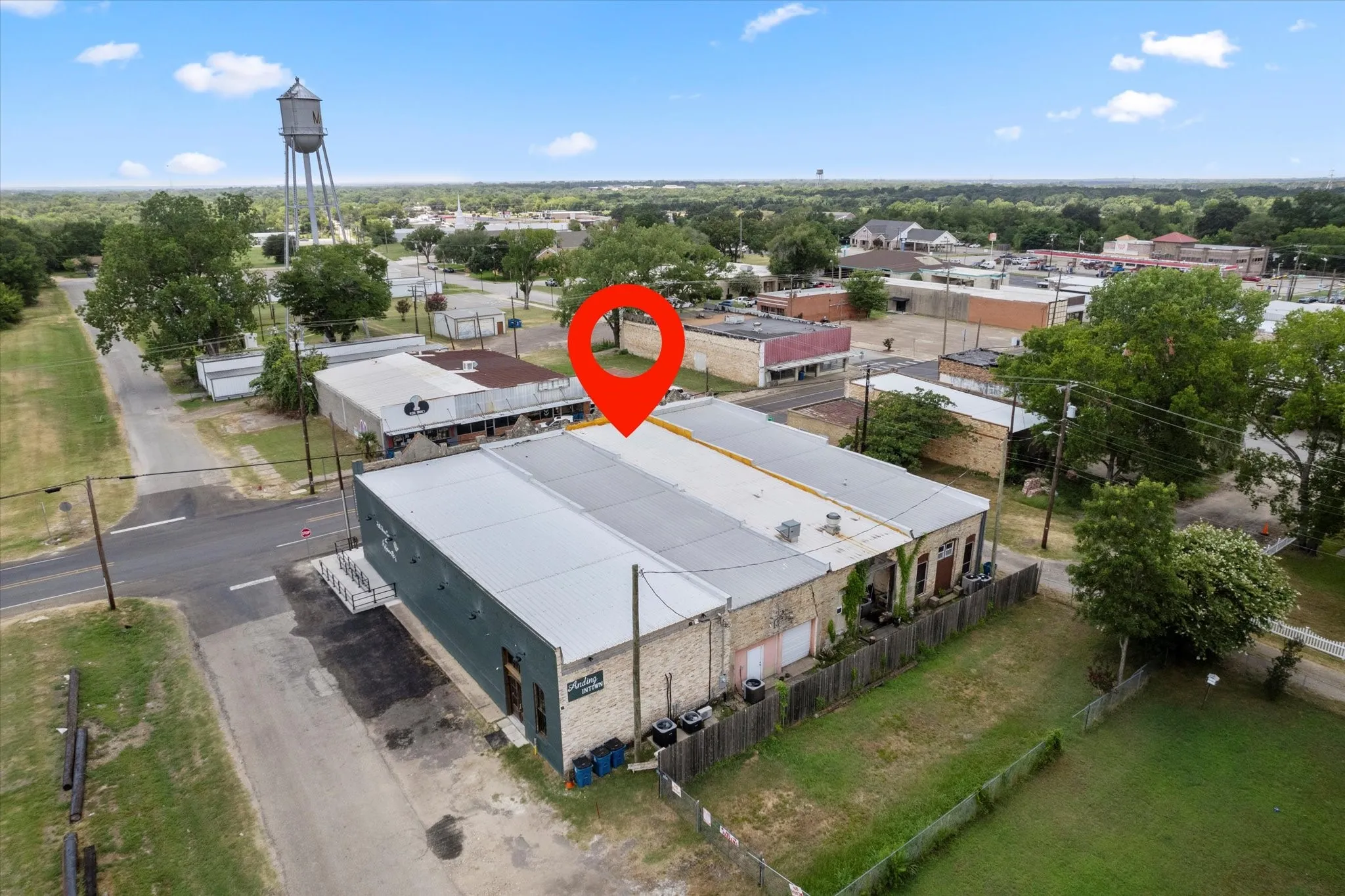 Retail For Sale in Henderson County , 213 S Terry Street, Malakoff, Texas 75148, 0, 0, Garage spaces, 0 Sqft, built in 1950, Preowned, Price $269,000, mls#21153197, Real Estate Agent in Malakoff, Homes For Sale in Henderson county, Homes For Sale in Malakoff, Realtor in Malakoff Texas, Real Estate Brokerage Independent Realty Texas, Luminita Cordes Realtor