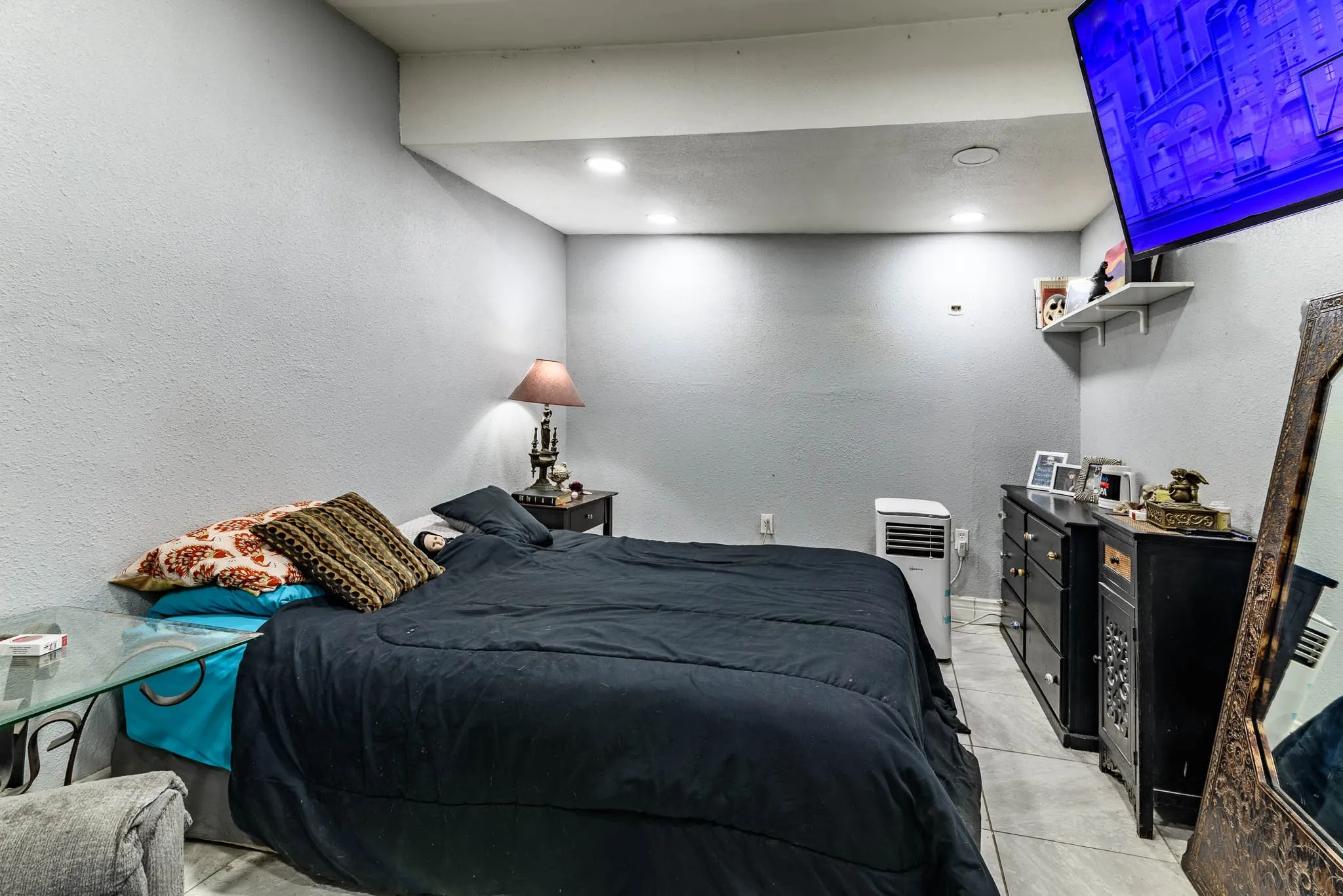 Single Family Residence For Sale in Tarrant County , 2108 Warwick Drive, Arlington, Texas 76015, 3 Bedroom, 2 Bathroom, 1 Garage spaces, 1,592 Sqft, built in 1973, Preowned, mls#21140916, Real Estate Agent in Arlington, Homes For Sale in Tarrant county, Homes For Sale in Arlington, Realtor in Arlington Texas, Real Estate Brokerage Independent Realty Texas, Luminita Cordes Realtor