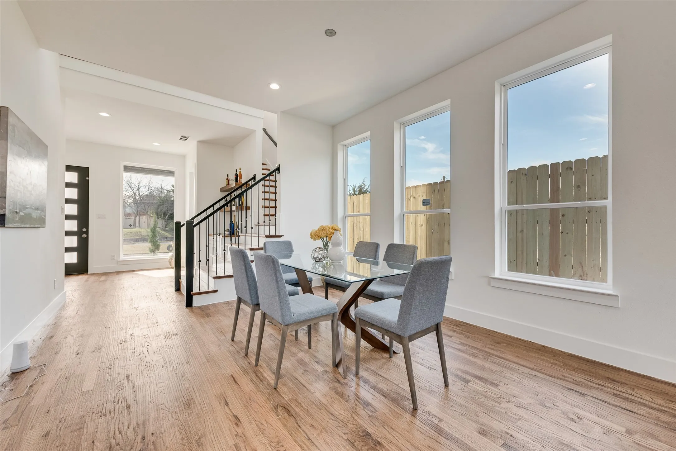 Single Family Residence For Sale in Dallas County , 539 W Laureland Road, Dallas, Texas 75232, 4 Bedroom, 4 Bathroom, 2 Garage spaces, 2,714 Sqft, built in 2026, New Construction - Complete, mls#21152615, Real Estate Agent in Dallas, Homes For Sale in Dallas county, Homes For Sale in Dallas, Realtor in Dallas Texas, Real Estate Brokerage Independent Realty Texas, Luminita Cordes Realtor