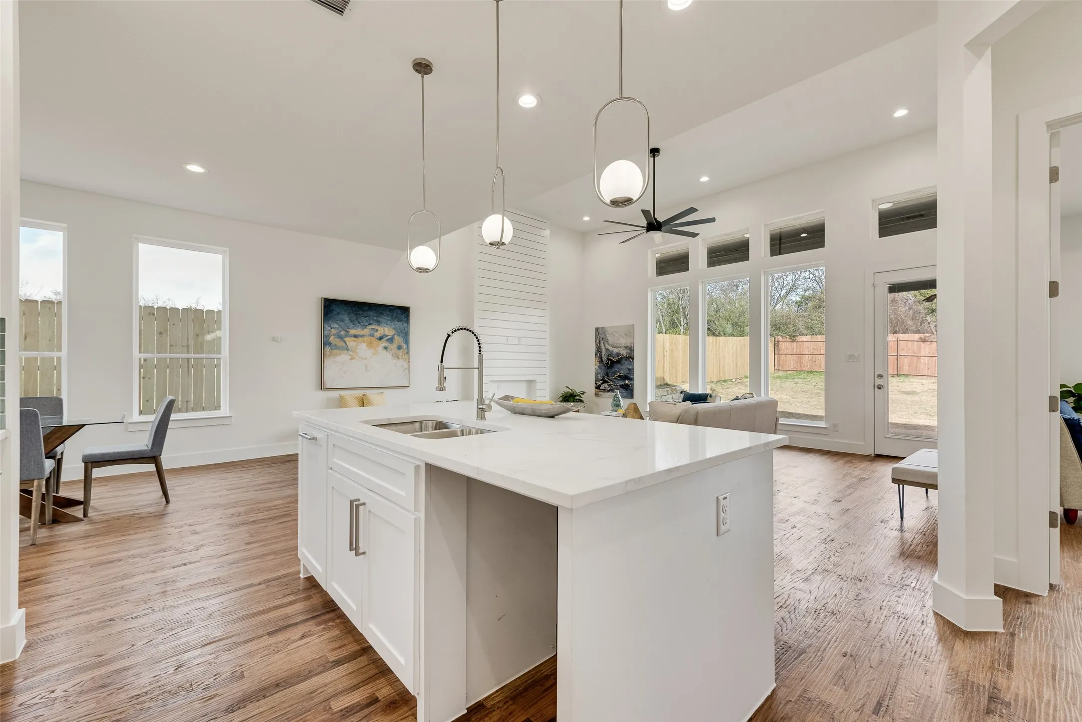 Single Family Residence For Sale in Dallas County , 539 W Laureland Road, Dallas, Texas 75232, 4 Bedroom, 4 Bathroom, 2 Garage spaces, 2,714 Sqft, built in 2026, New Construction - Complete, mls#21152615, Real Estate Agent in Dallas, Homes For Sale in Dallas county, Homes For Sale in Dallas, Realtor in Dallas Texas, Real Estate Brokerage Independent Realty Texas, Luminita Cordes Realtor