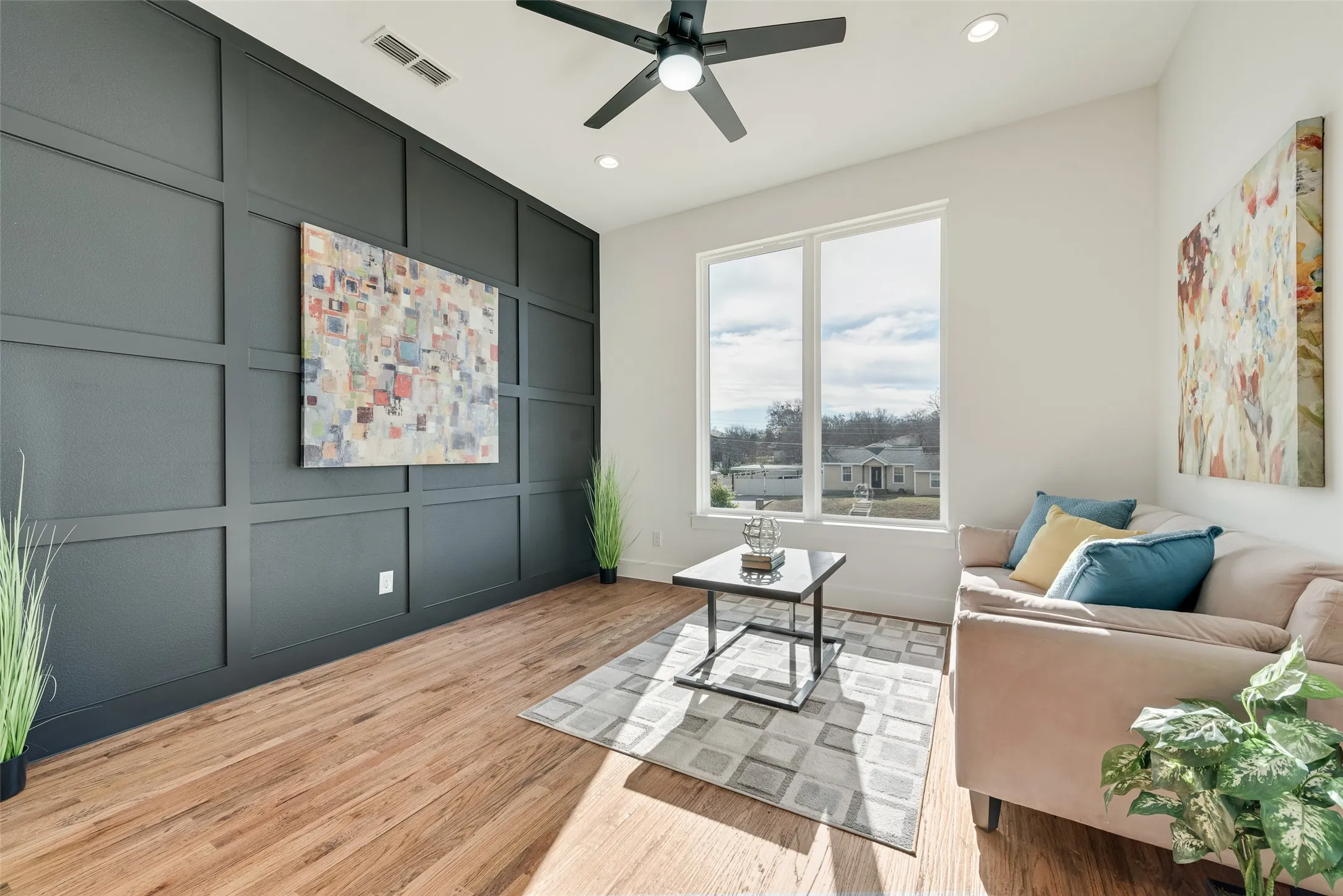 Single Family Residence For Sale in Dallas County , 539 W Laureland Road, Dallas, Texas 75232, 4 Bedroom, 4 Bathroom, 2 Garage spaces, 2,714 Sqft, built in 2026, New Construction - Complete, mls#21152615, Real Estate Agent in Dallas, Homes For Sale in Dallas county, Homes For Sale in Dallas, Realtor in Dallas Texas, Real Estate Brokerage Independent Realty Texas, Luminita Cordes Realtor