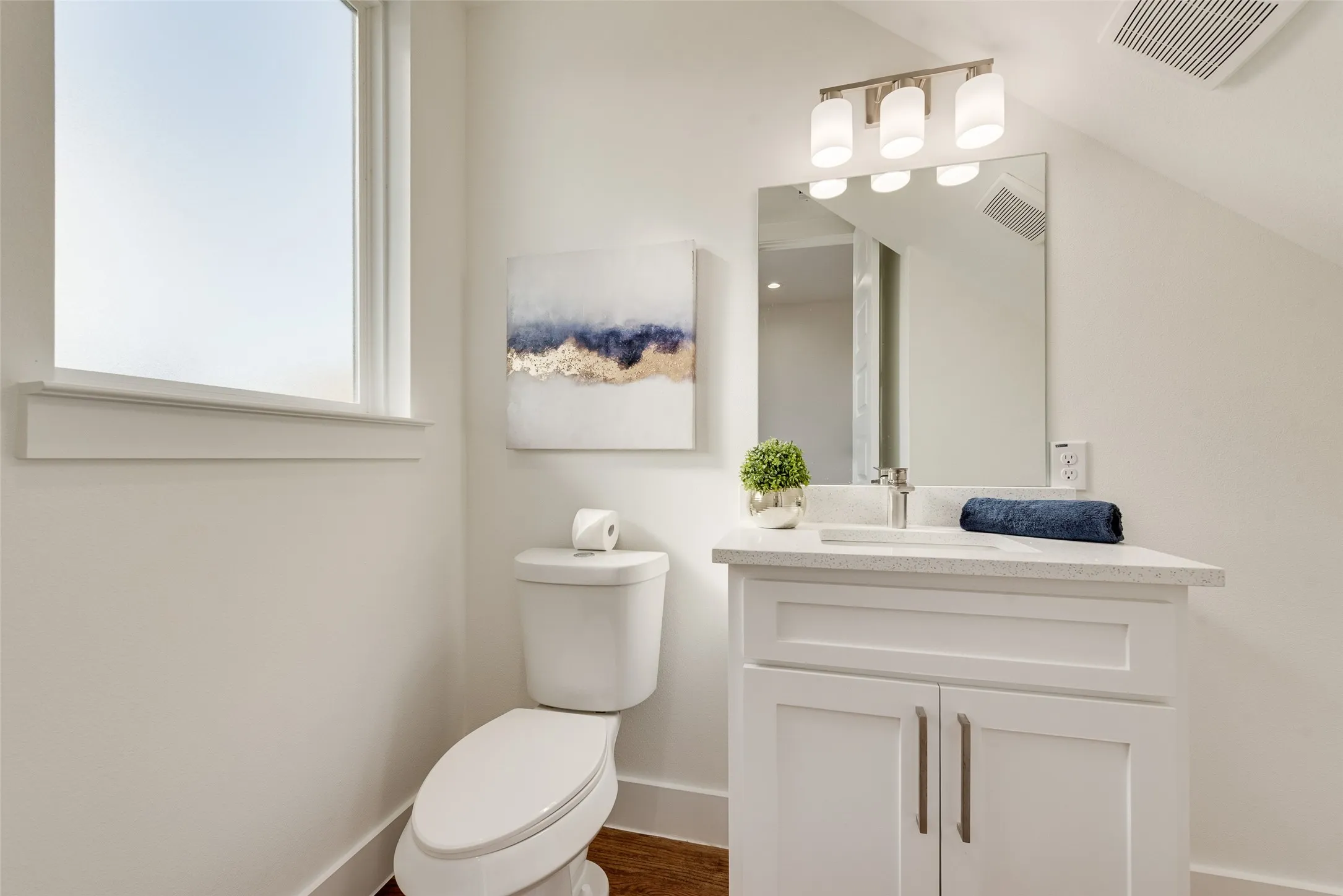 Single Family Residence For Sale in Dallas County , 539 W Laureland Road, Dallas, Texas 75232, 4 Bedroom, 4 Bathroom, 2 Garage spaces, 2,714 Sqft, built in 2026, New Construction - Complete, mls#21152615, Real Estate Agent in Dallas, Homes For Sale in Dallas county, Homes For Sale in Dallas, Realtor in Dallas Texas, Real Estate Brokerage Independent Realty Texas, Luminita Cordes Realtor
