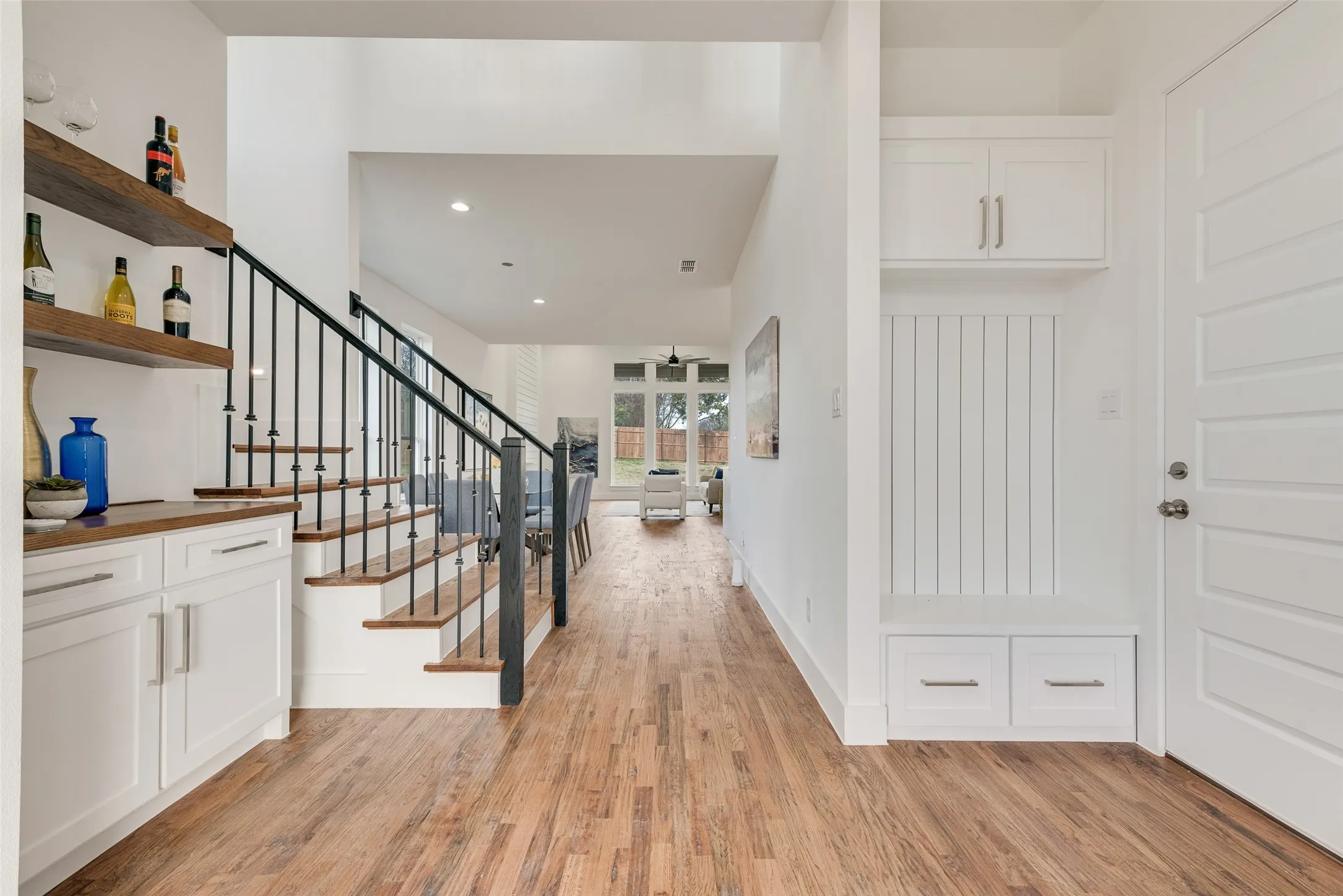 Single Family Residence For Sale in Dallas County , 539 W Laureland Road, Dallas, Texas 75232, 4 Bedroom, 4 Bathroom, 2 Garage spaces, 2,714 Sqft, built in 2026, New Construction - Complete, mls#21152615, Real Estate Agent in Dallas, Homes For Sale in Dallas county, Homes For Sale in Dallas, Realtor in Dallas Texas, Real Estate Brokerage Independent Realty Texas, Luminita Cordes Realtor