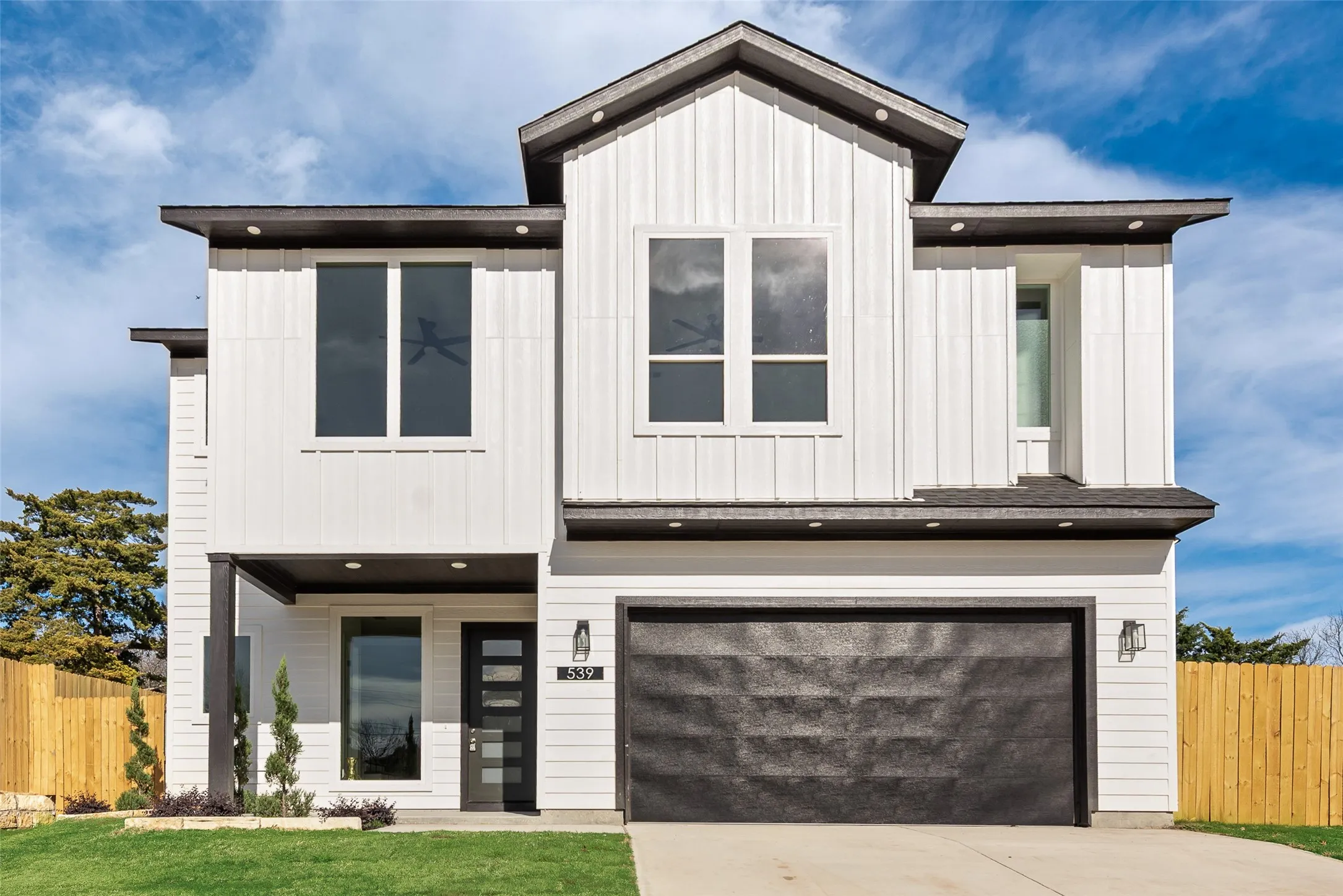 Single Family Residence For Sale in Dallas County , 539 W Laureland Road, Dallas, Texas 75232, 4 Bedroom, 4 Bathroom, 2 Garage spaces, 2,714 Sqft, built in 2026, New Construction - Complete, mls#21152615, Real Estate Agent in Dallas, Homes For Sale in Dallas county, Homes For Sale in Dallas, Realtor in Dallas Texas, Real Estate Brokerage Independent Realty Texas, Luminita Cordes Realtor