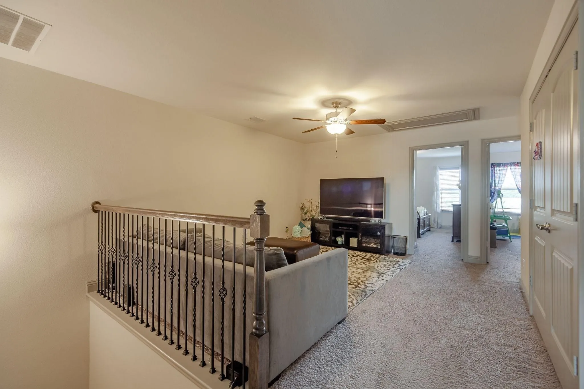 Townhouse For Sale in Collin County , 1224 Wiltshire Drive, Allen, Texas 75013, 3 Bedroom, 3 Bathroom, 2 Garage spaces, 2,262 Sqft, built in 2017, Preowned, mls#21153381, Real Estate Agent in Allen, Homes For Sale in Collin county, Homes For Sale in Allen, Realtor in Allen Texas, Real Estate Brokerage Independent Realty Texas, Luminita Cordes Realtor