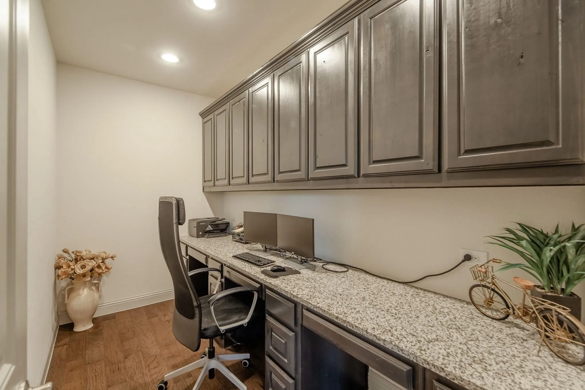 Townhouse For Sale in Collin County , 1224 Wiltshire Drive, Allen, Texas 75013, 3 Bedroom, 3 Bathroom, 2 Garage spaces, 2,262 Sqft, built in 2017, Preowned, mls#21153381, Real Estate Agent in Allen, Homes For Sale in Collin county, Homes For Sale in Allen, Realtor in Allen Texas, Real Estate Brokerage Independent Realty Texas, Luminita Cordes Realtor