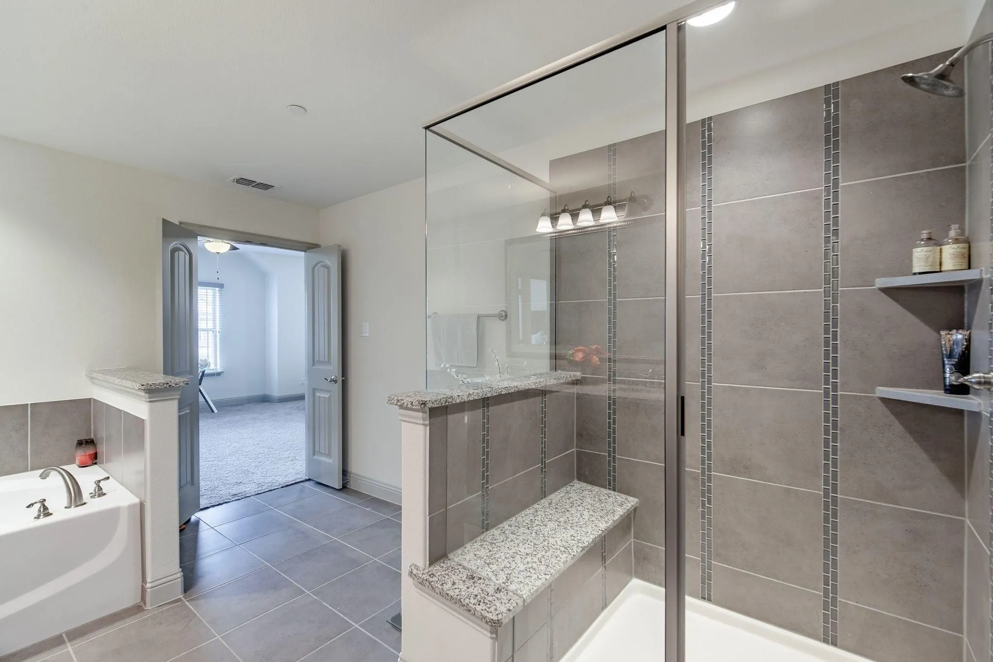 Townhouse For Sale in Collin County , 1224 Wiltshire Drive, Allen, Texas 75013, 3 Bedroom, 3 Bathroom, 2 Garage spaces, 2,262 Sqft, built in 2017, Preowned, mls#21153381, Real Estate Agent in Allen, Homes For Sale in Collin county, Homes For Sale in Allen, Realtor in Allen Texas, Real Estate Brokerage Independent Realty Texas, Luminita Cordes Realtor