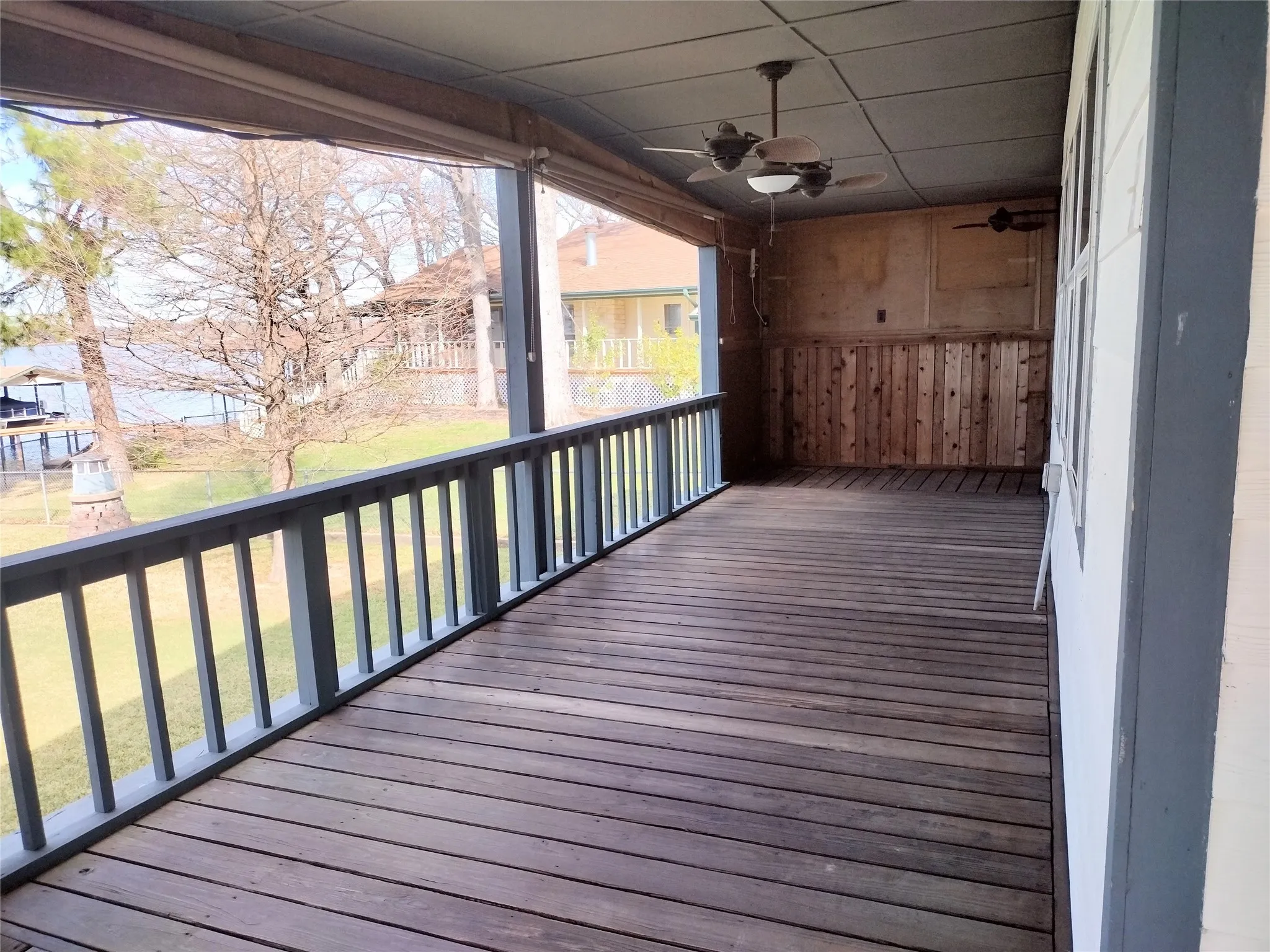 10' x 30' Porch with expansive water views
