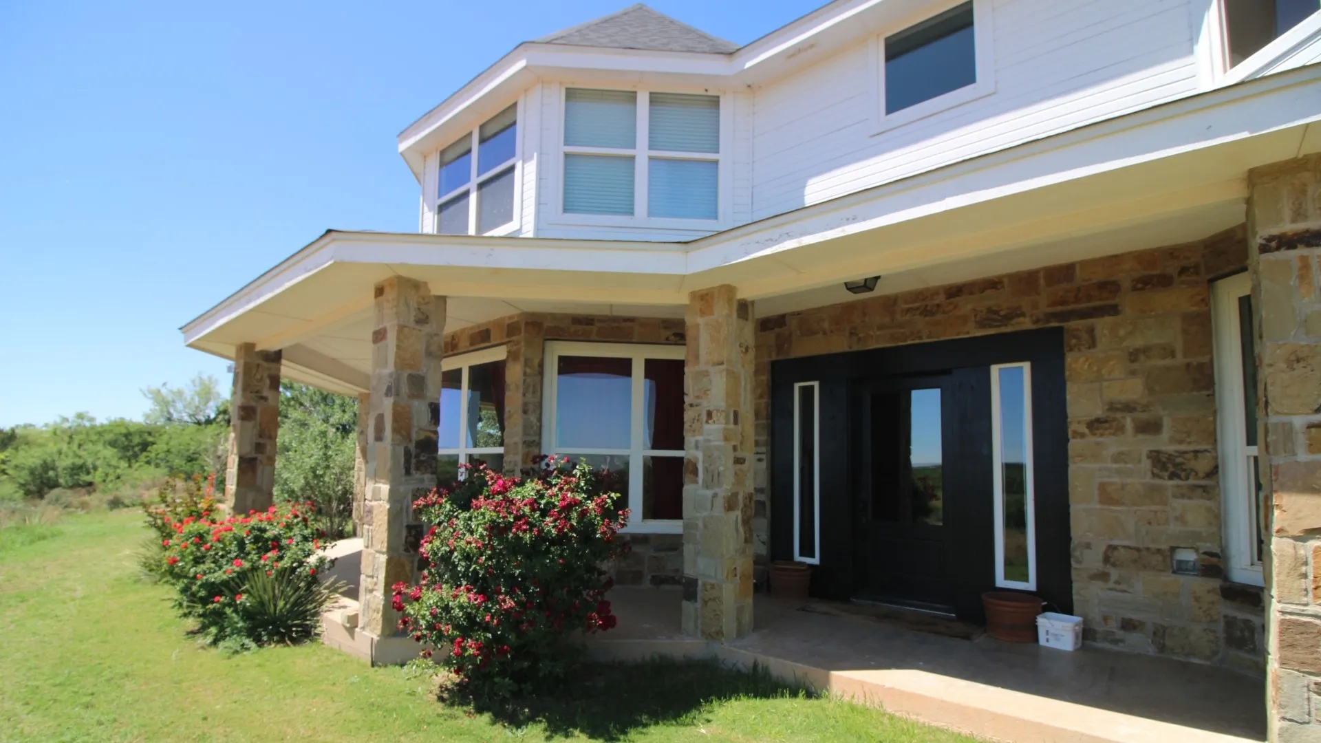Farm For Sale in Taylor County , 525 County Road 310, Abilene, Texas 79606, 4 Bedroom, 3 Bathroom, Garage spaces, 4,300 Sqft, built in 2009, mls#21152952, Real Estate Agent in Abilene, Homes For Sale in Taylor county, Homes For Sale in Abilene, Realtor in Abilene Texas, Real Estate Brokerage Independent Realty Texas, Luminita Cordes Realtor