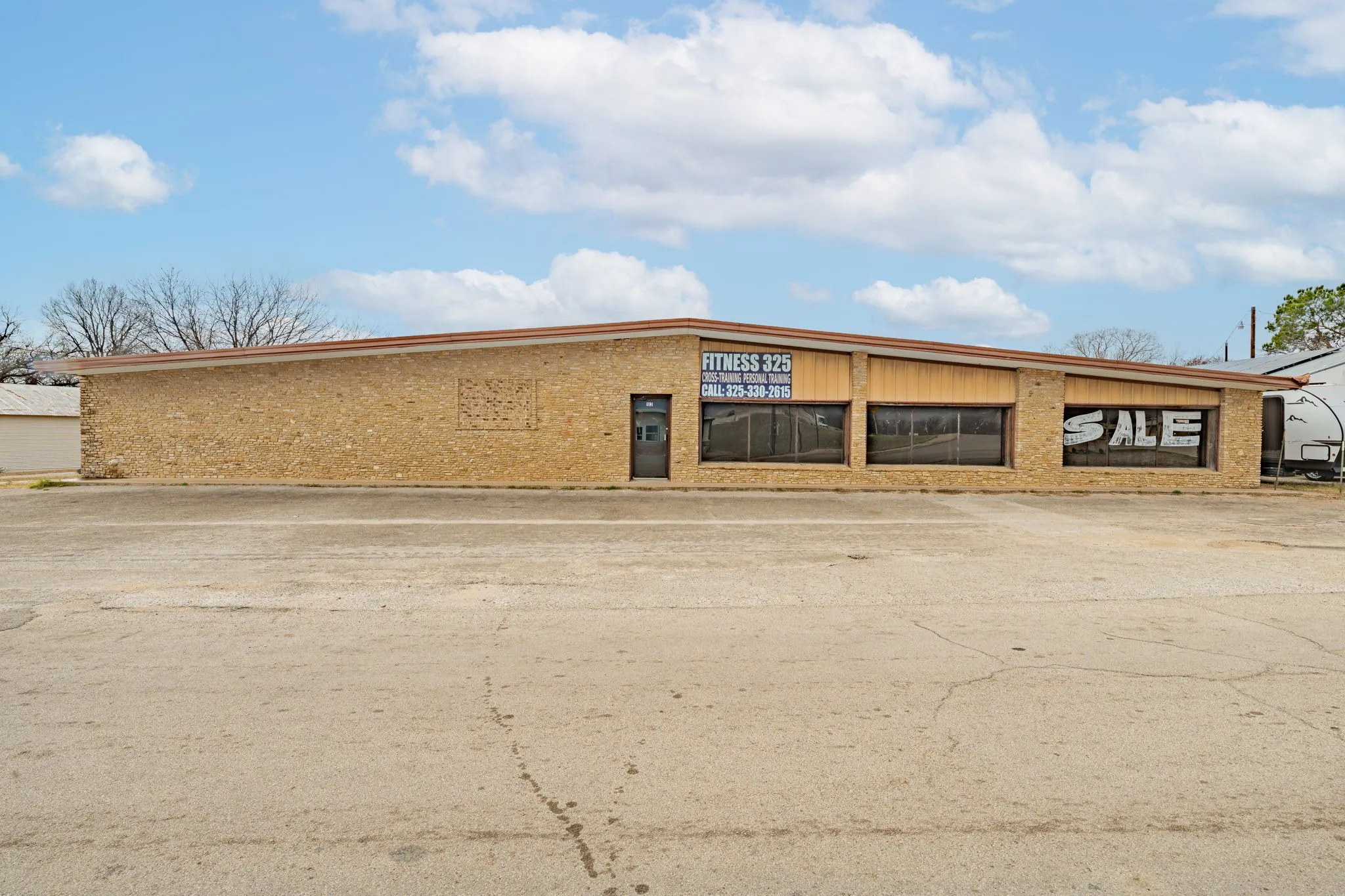 Warehouse For Sale in Comanche County , 103 Indian Creek Drive, Comanche, Texas 76442, 0, 0, Garage spaces, 0 Sqft, built in 1984, Preowned, mls#21153694, Real Estate Agent in Comanche, Homes For Sale in Comanche county, Homes For Sale in Comanche, Realtor in Comanche Texas, Real Estate Brokerage Independent Realty Texas, Luminita Cordes Realtor