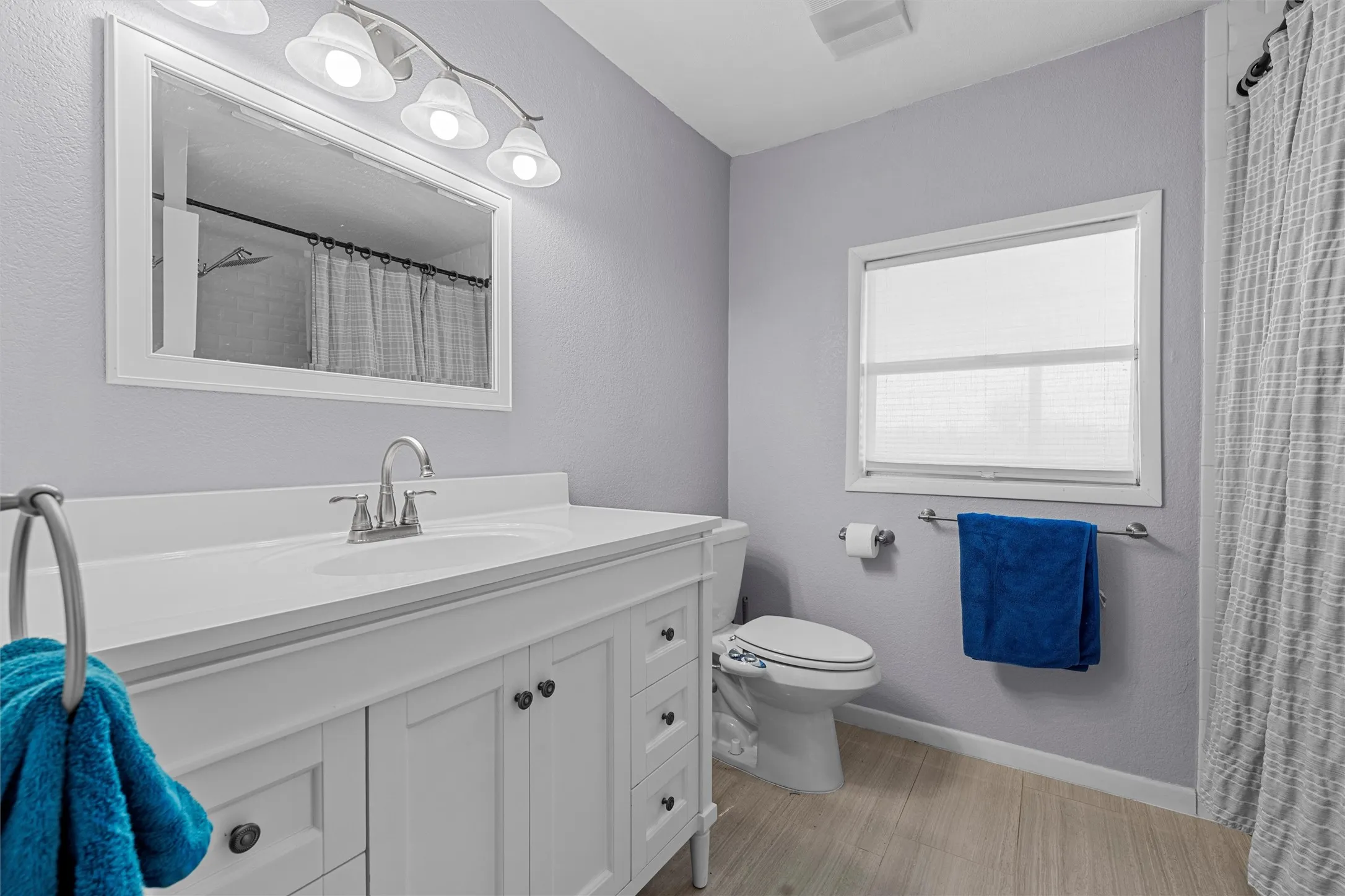 Single Family Residence For Sale in Mc Lennan County , 398 Bluebonnett Lane, Lorena, Texas 76655, 4 Bedroom, 2 Bathroom, 1 Garage spaces, 2,340 Sqft, built in 1981, mls#21153850, Real Estate Agent in Lorena, Homes For Sale in Mc Lennan county, Homes For Sale in Lorena, Realtor in Lorena Texas, Real Estate Brokerage Independent Realty Texas, Luminita Cordes Realtor