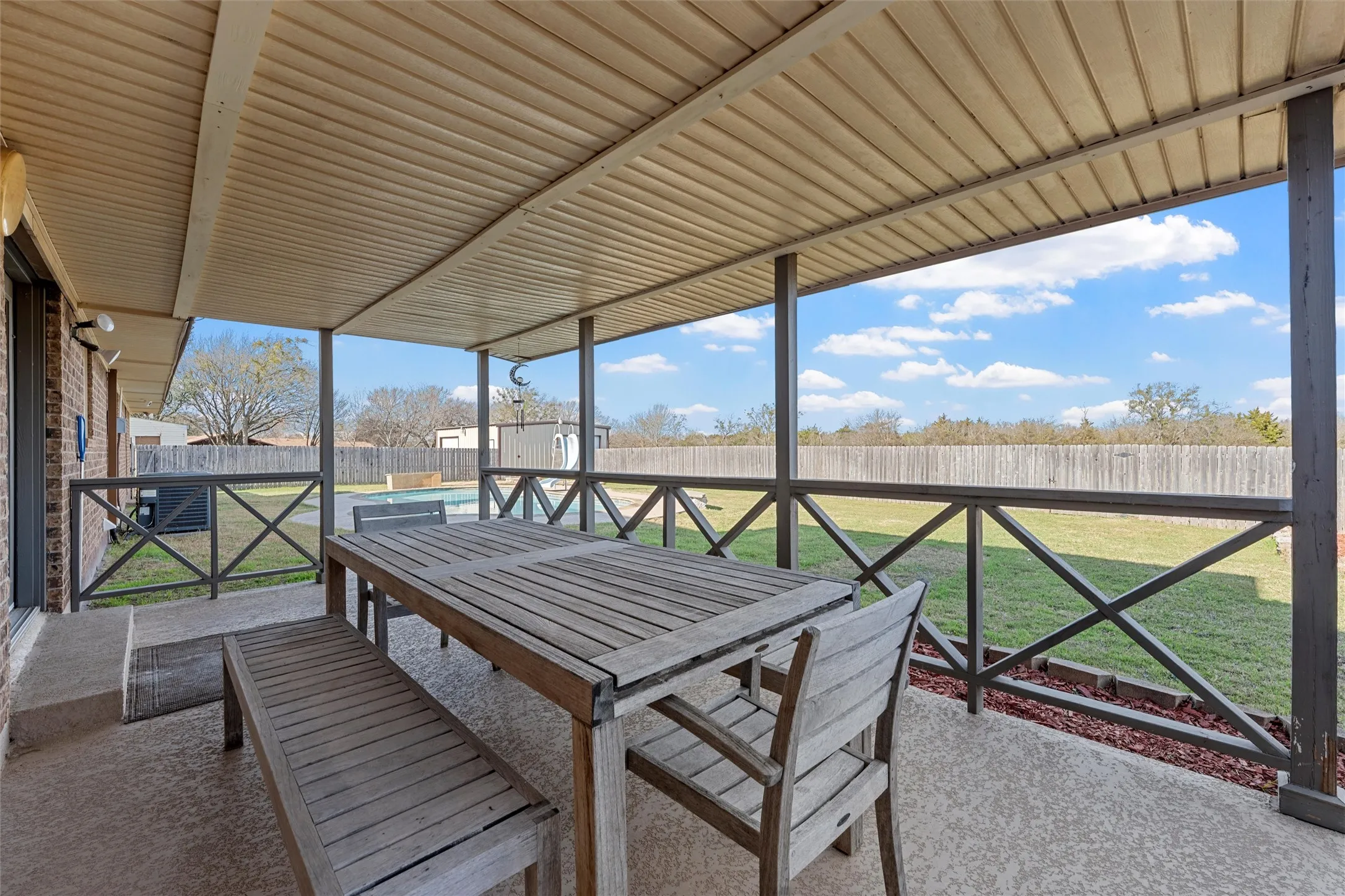 Single Family Residence For Sale in Mc Lennan County , 398 Bluebonnett Lane, Lorena, Texas 76655, 4 Bedroom, 2 Bathroom, 1 Garage spaces, 2,340 Sqft, built in 1981, mls#21153850, Real Estate Agent in Lorena, Homes For Sale in Mc Lennan county, Homes For Sale in Lorena, Realtor in Lorena Texas, Real Estate Brokerage Independent Realty Texas, Luminita Cordes Realtor