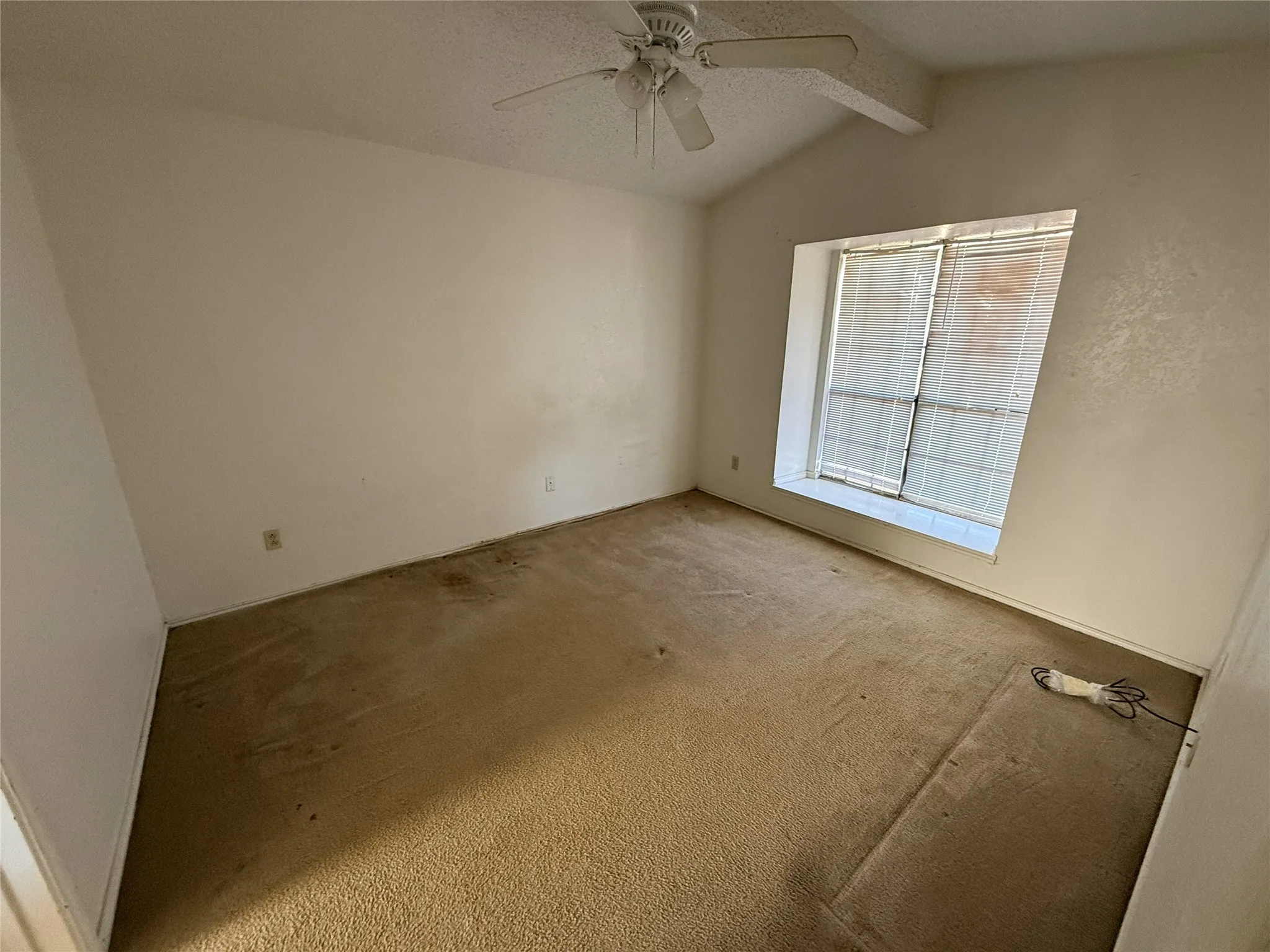 Single Family Residence For Sale in Dallas County , 1636 Lemonwood Circle, Mesquite, Texas 75149, 3 Bedroom, 2 Bathroom, 2 Garage spaces, 1,353 Sqft, built in 1982, Preowned, mls#21153881, Real Estate Agent in Mesquite, Homes For Sale in Dallas county, Homes For Sale in Mesquite, Realtor in Mesquite Texas, Real Estate Brokerage Independent Realty Texas, Luminita Cordes Realtor