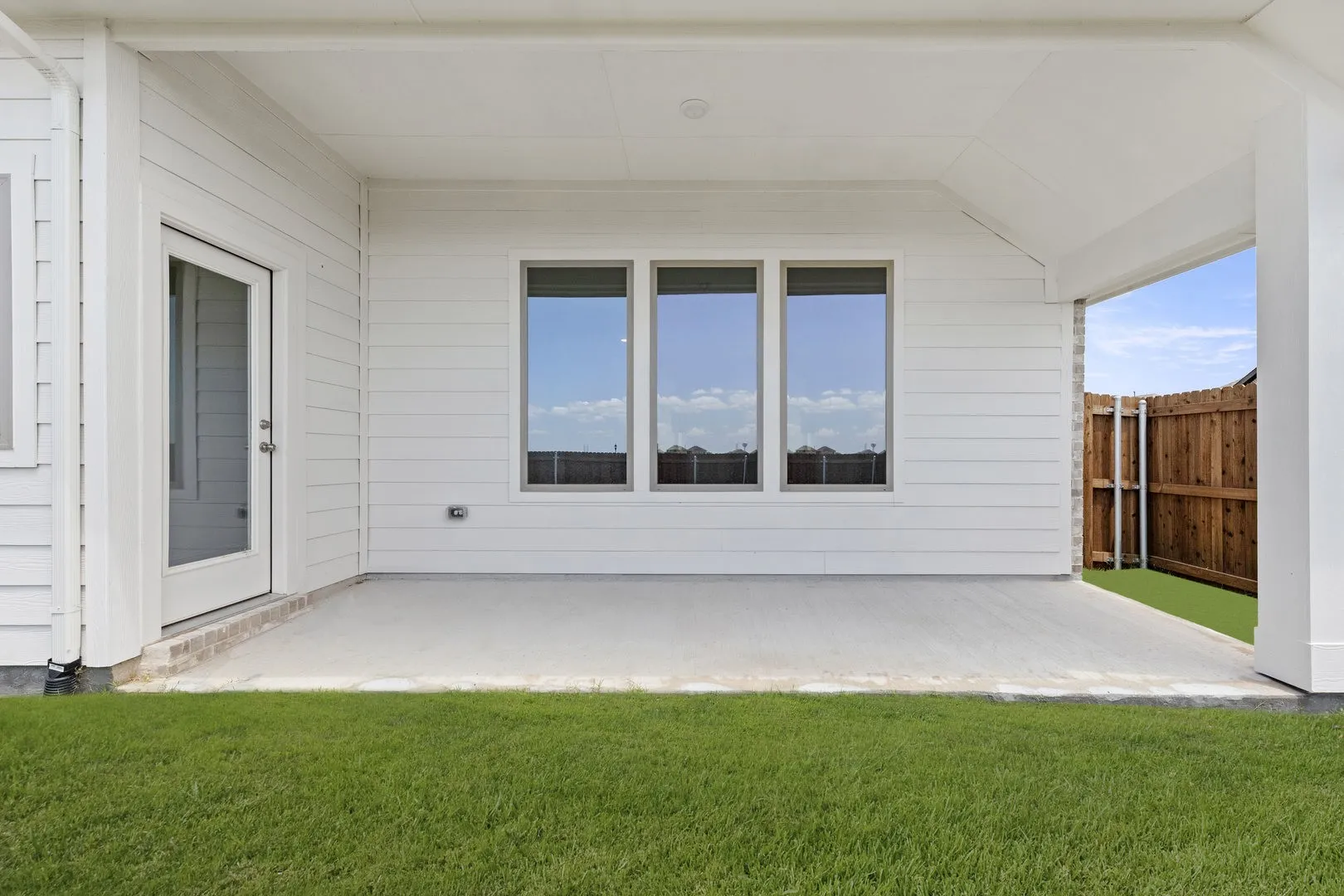 395-misty-meadow-lane-lavon-tx-exterior-covered-patio