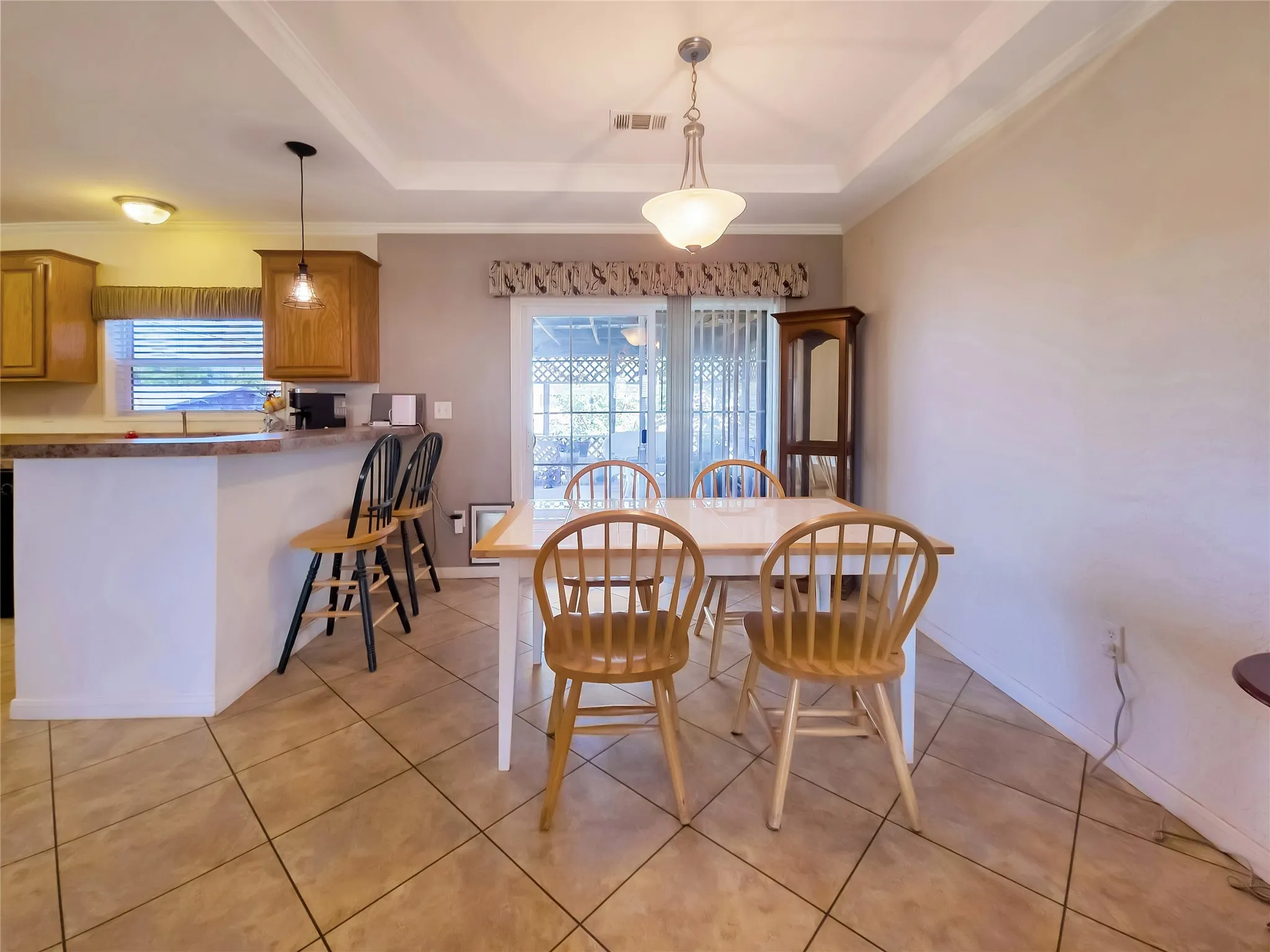 Mobile Home For Sale in Knox County , 210 N Avenue B, Knox City, Texas 79529, 3 Bedrooms, 2 Bathrooms, Garage spaces, 1,456 Sqft, built in 2013, Preowned, Price $145,000, mls#21145112, Real Estate Agent in Knox City, Homes For Sale in Knox county, Homes For Sale in Knox City, Realtor in Knox City Texas, Real Estate Brokerage Independent Realty Texas, Luminita Cordes Realtor