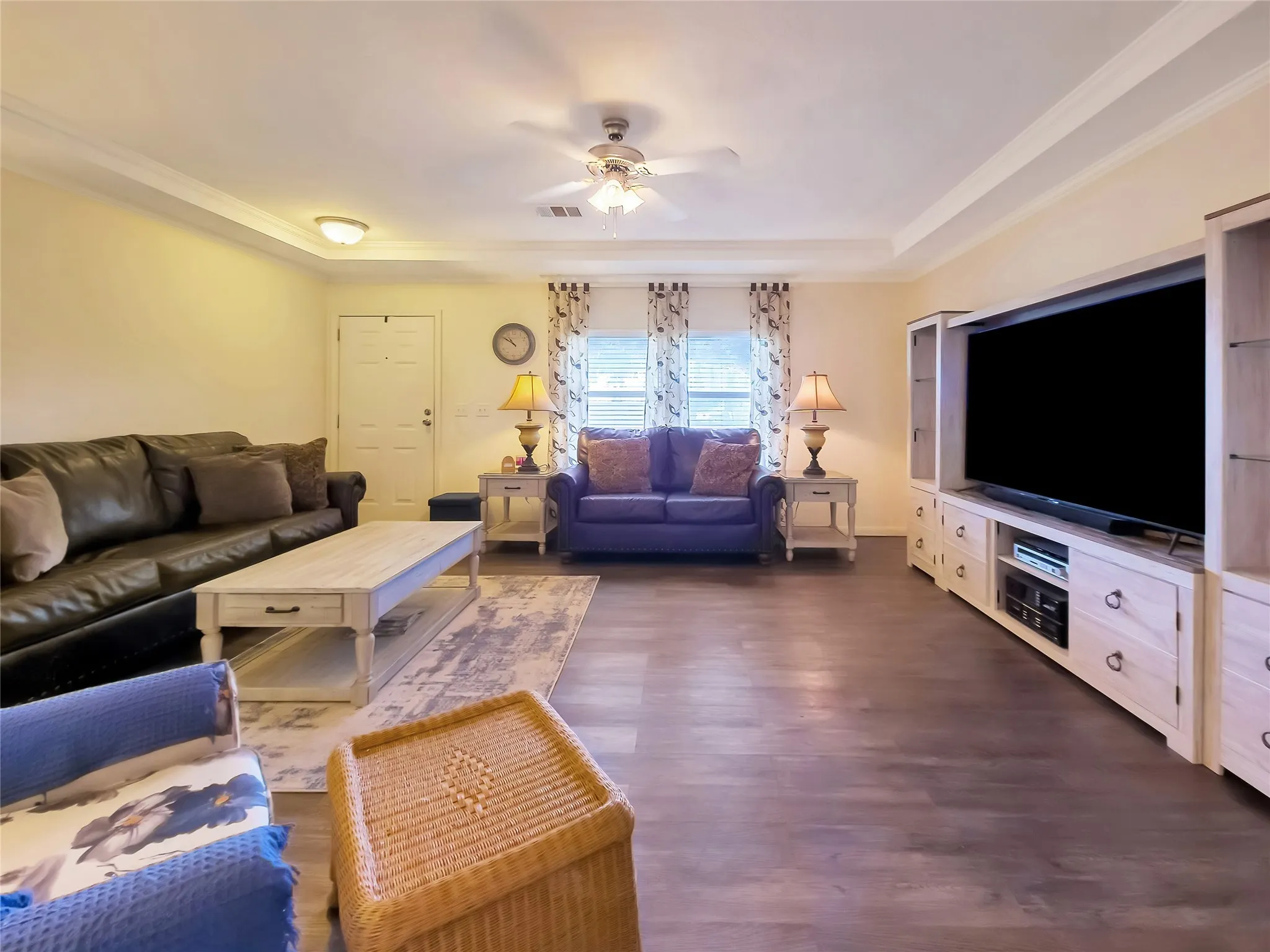 Mobile Home For Sale in Knox County , 210 N Avenue B, Knox City, Texas 79529, 3 Bedrooms, 2 Bathrooms, Garage spaces, 1,456 Sqft, built in 2013, Preowned, Price $145,000, mls#21145112, Real Estate Agent in Knox City, Homes For Sale in Knox county, Homes For Sale in Knox City, Realtor in Knox City Texas, Real Estate Brokerage Independent Realty Texas, Luminita Cordes Realtor