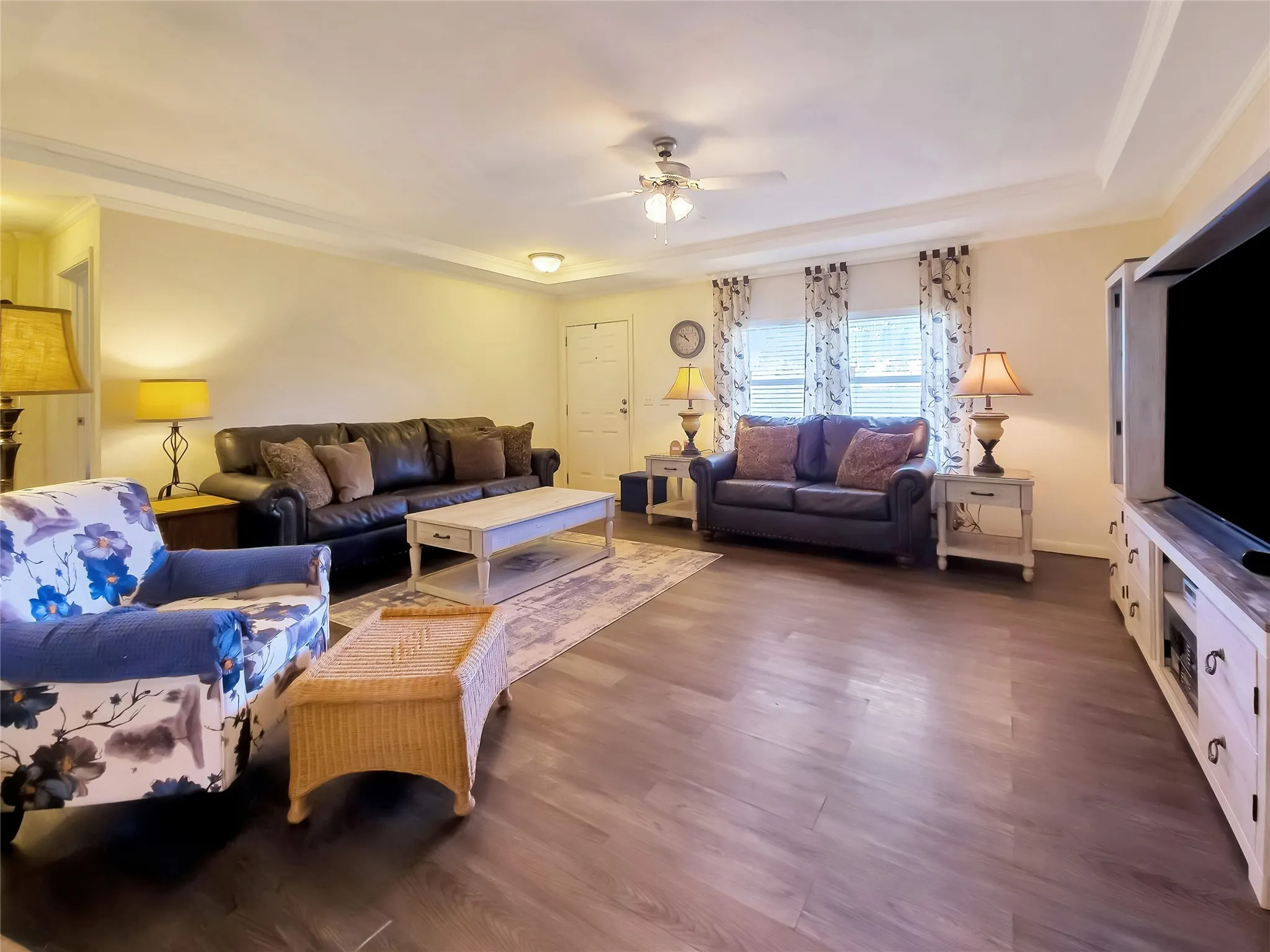 Mobile Home For Sale in Knox County , 210 N Avenue B, Knox City, Texas 79529, 3 Bedrooms, 2 Bathrooms, Garage spaces, 1,456 Sqft, built in 2013, Preowned, Price $145,000, mls#21145112, Real Estate Agent in Knox City, Homes For Sale in Knox county, Homes For Sale in Knox City, Realtor in Knox City Texas, Real Estate Brokerage Independent Realty Texas, Luminita Cordes Realtor