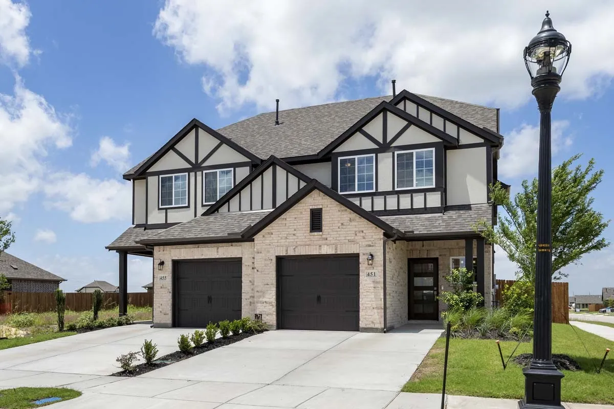 23-451-sweet-spring-lavon-tx-front-exterior-angle