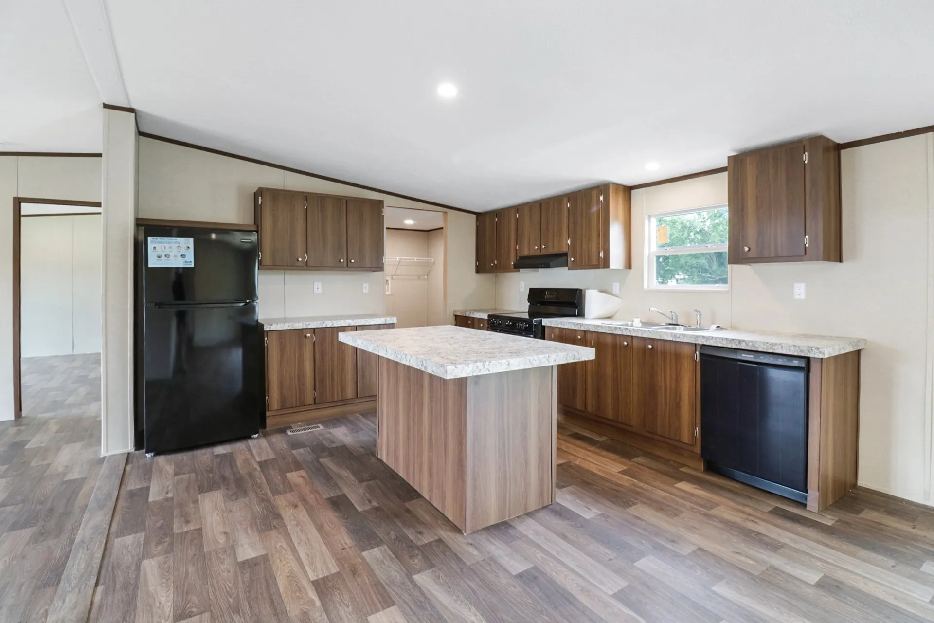 Mobile Home For Sale in Coleman County , 707 W 8th Street, Coleman, Texas 76834, 4 Bedroom, 2 Bathroom, Garage spaces, 1,475 Sqft, built in 2025, New Construction - Complete, mls#21153472, Real Estate Agent in Coleman, Homes For Sale in Coleman county, Homes For Sale in Coleman, Realtor in Coleman Texas, Real Estate Brokerage Independent Realty Texas, Luminita Cordes Realtor