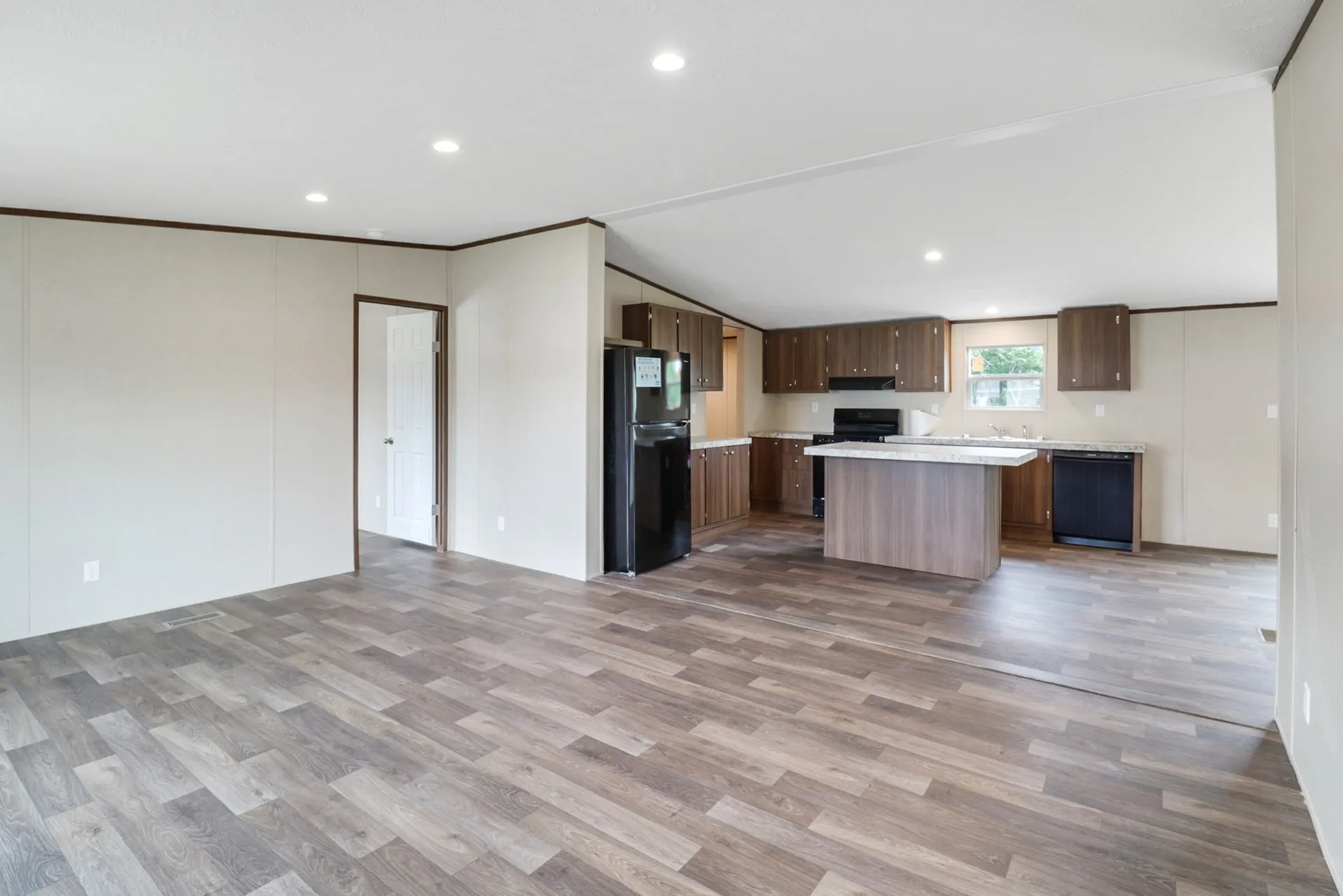 Mobile Home For Sale in Coleman County , 707 W 8th Street, Coleman, Texas 76834, 4 Bedroom, 2 Bathroom, Garage spaces, 1,475 Sqft, built in 2025, New Construction - Complete, mls#21153472, Real Estate Agent in Coleman, Homes For Sale in Coleman county, Homes For Sale in Coleman, Realtor in Coleman Texas, Real Estate Brokerage Independent Realty Texas, Luminita Cordes Realtor