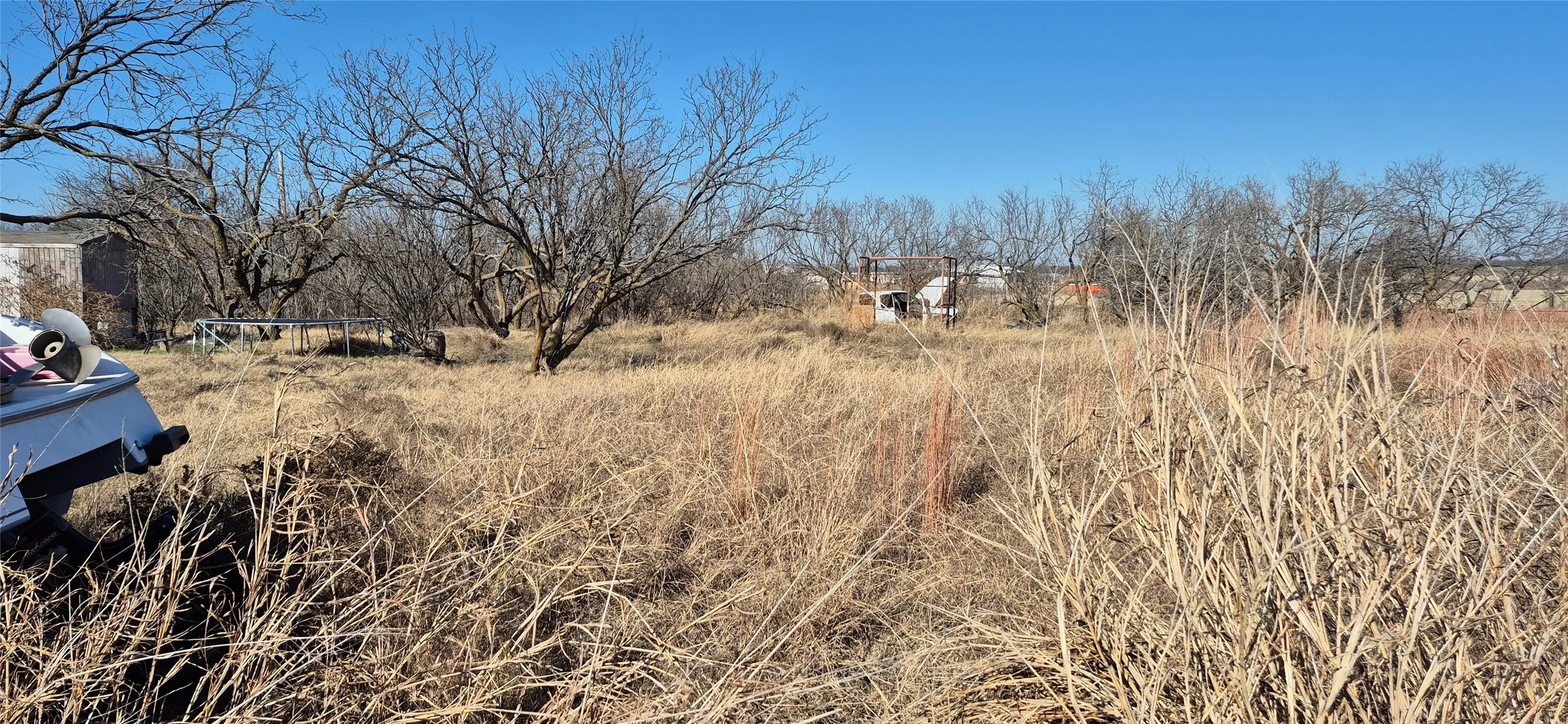 Mobile Home For Sale in Clay County , 701 State Highway 148 N, Henrietta, Texas 76365, 3 Bedrooms, 2 Bathrooms, Garage spaces, 1,200 Sqft, built in 2005, Preowned, Price $46,000, mls#21140892, Real Estate Agent in Henrietta, Homes For Sale in Clay county, Homes For Sale in Henrietta, Realtor in Henrietta Texas, Real Estate Brokerage Independent Realty Texas, Luminita Cordes Realtor