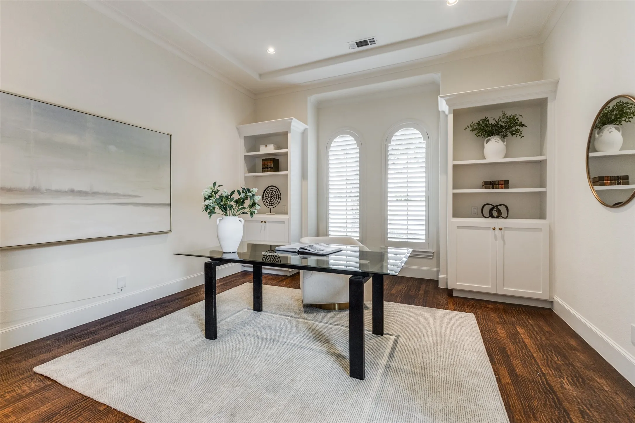 Single Family Residence For Sale in Dallas County , 14828 Bellbrook Drive, Addison, Texas 75254, 3 Bedroom, 5 Bathroom, 3 Garage spaces, 5,186 Sqft, built in 1995, Preowned, mls#21146996, Real Estate Agent in Addison, Homes For Sale in Dallas county, Homes For Sale in Addison, Realtor in Addison Texas, Real Estate Brokerage Independent Realty Texas, Luminita Cordes Realtor