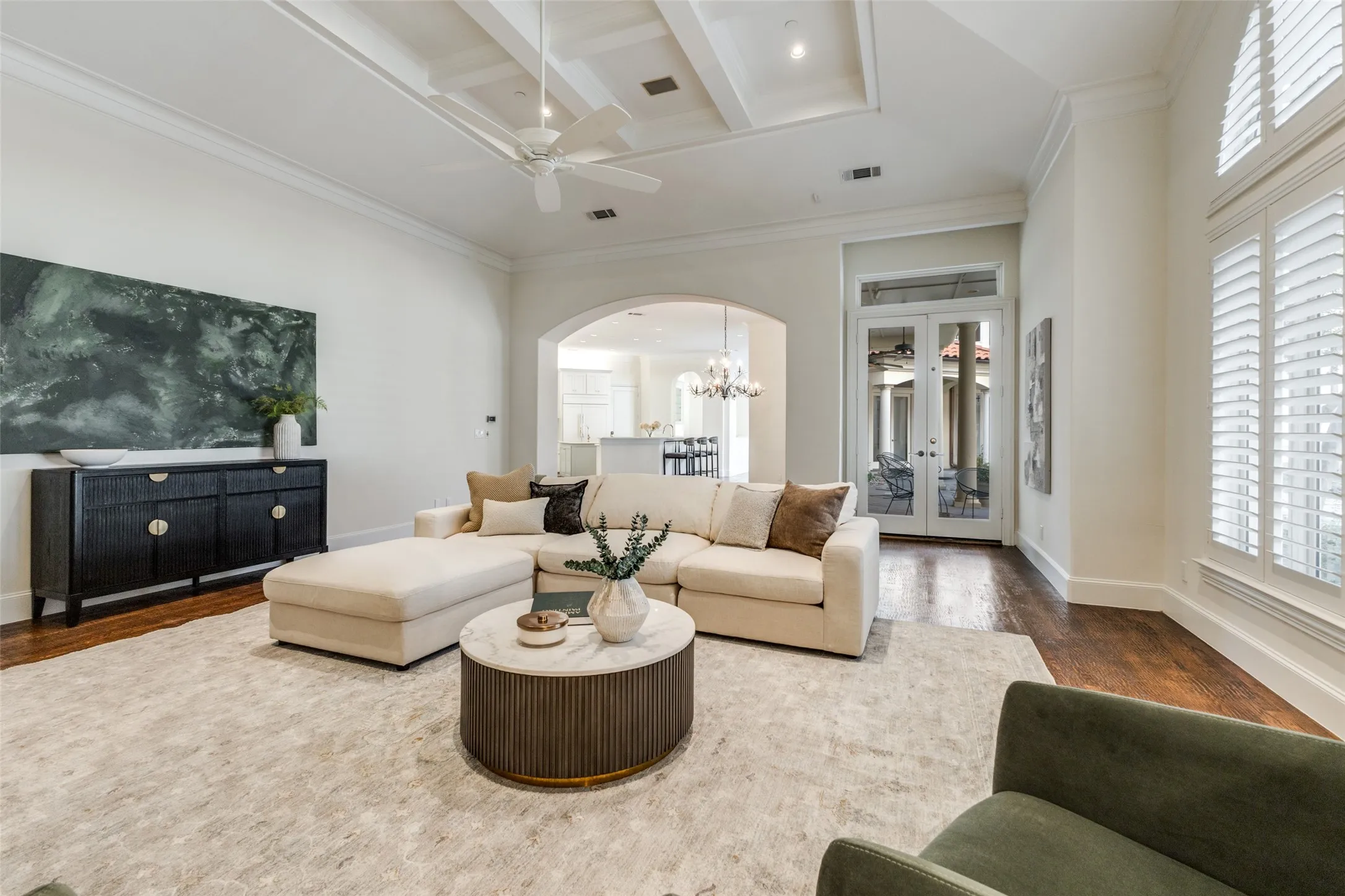 Single Family Residence For Sale in Dallas County , 14828 Bellbrook Drive, Addison, Texas 75254, 3 Bedroom, 5 Bathroom, 3 Garage spaces, 5,186 Sqft, built in 1995, Preowned, mls#21146996, Real Estate Agent in Addison, Homes For Sale in Dallas county, Homes For Sale in Addison, Realtor in Addison Texas, Real Estate Brokerage Independent Realty Texas, Luminita Cordes Realtor