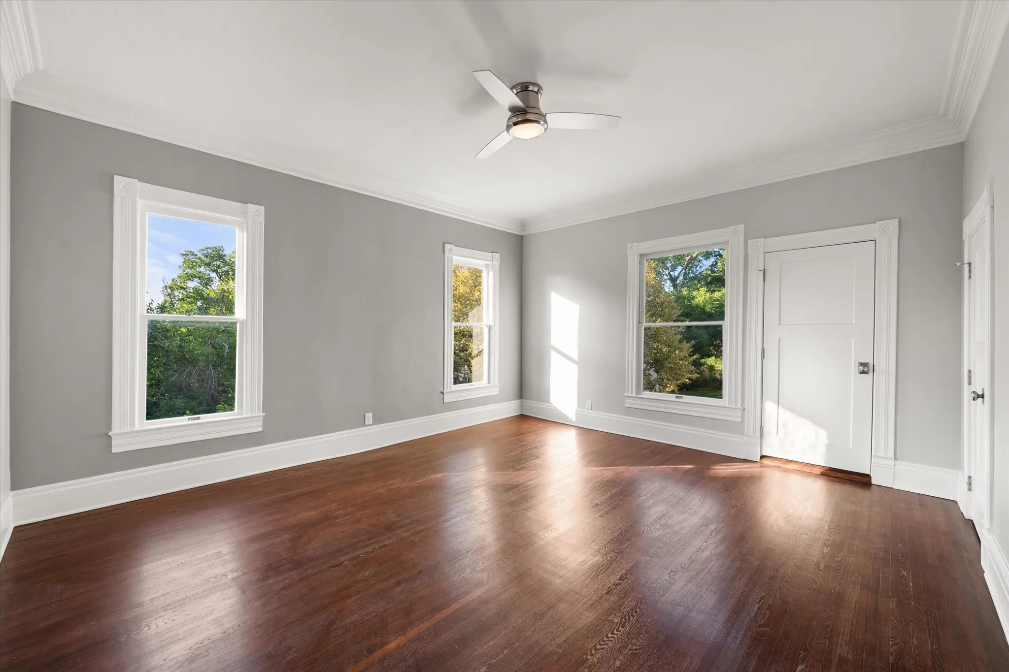 2nd floor bedroom