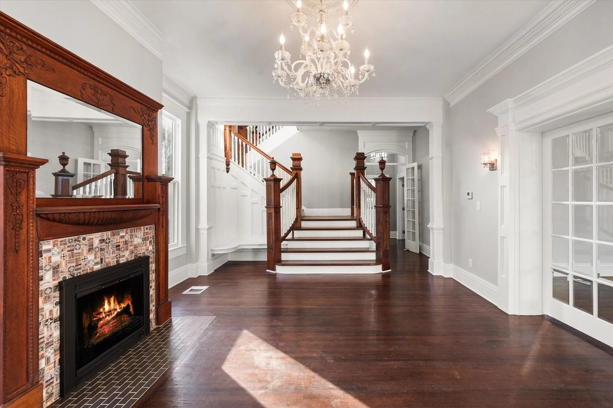 Single Family Residence For Sale in Navarro County , 1020 W 3rd Avenue, Corsicana, Texas 75110, 4 Bedrooms, 4 Bathrooms, 2 Garage spaces, 3,549 Sqft, built in 1910, Preowned, Price $540,000, mls#21151549, Real Estate Agent in Corsicana, Homes For Sale in Navarro county, Homes For Sale in Corsicana, Realtor in Corsicana Texas, Real Estate Brokerage Independent Realty Texas, Luminita Cordes Realtor