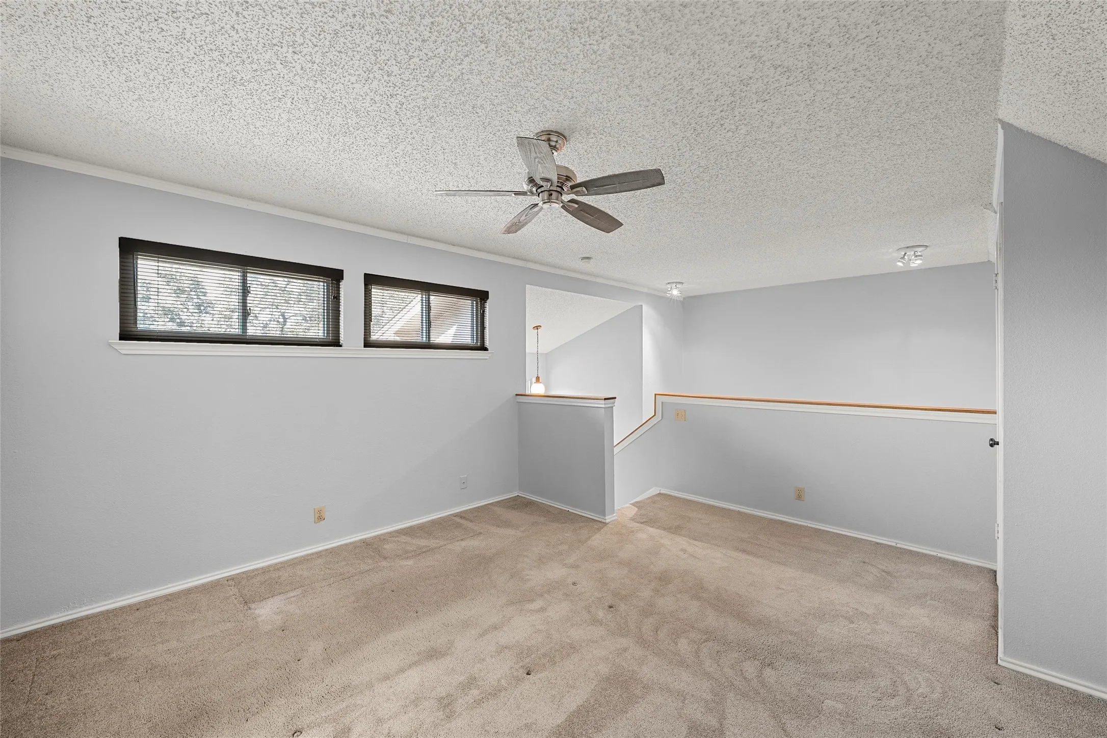 Condominium For Sale in Mc Lennan County , 156 Pleasant Grove Lane 5, Waco, Texas 76712, 2 Bedroom, 2 Bathroom, 1 Garage spaces, 1,656 Sqft, built in 1985, mls#21154082, Real Estate Agent in Waco, Homes For Sale in Mc Lennan county, Homes For Sale in Waco, Realtor in Waco Texas, Real Estate Brokerage Independent Realty Texas, Luminita Cordes Realtor