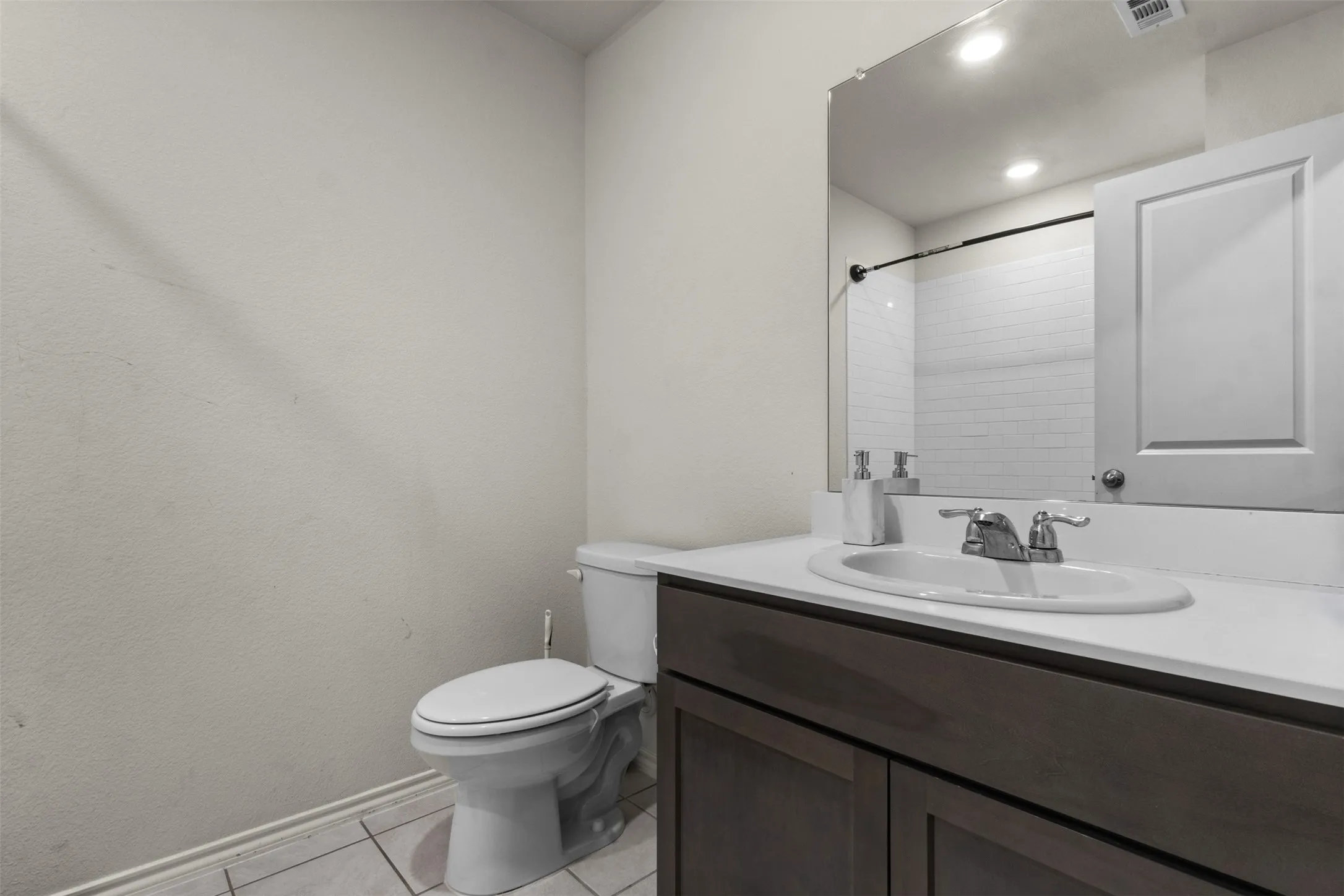 Single Family Residence For Sale in Hunt County , 2141 Palestine Oak Drive, Royse City, Texas 75189, 3 Bedroom, 2 Bathroom, 2 Garage spaces, 1,607 Sqft, built in 2020, Preowned, mls#21154148, Real Estate Agent in Royse City, Homes For Sale in Hunt county, Homes For Sale in Royse City, Realtor in Royse City Texas, Real Estate Brokerage Independent Realty Texas, Luminita Cordes Realtor