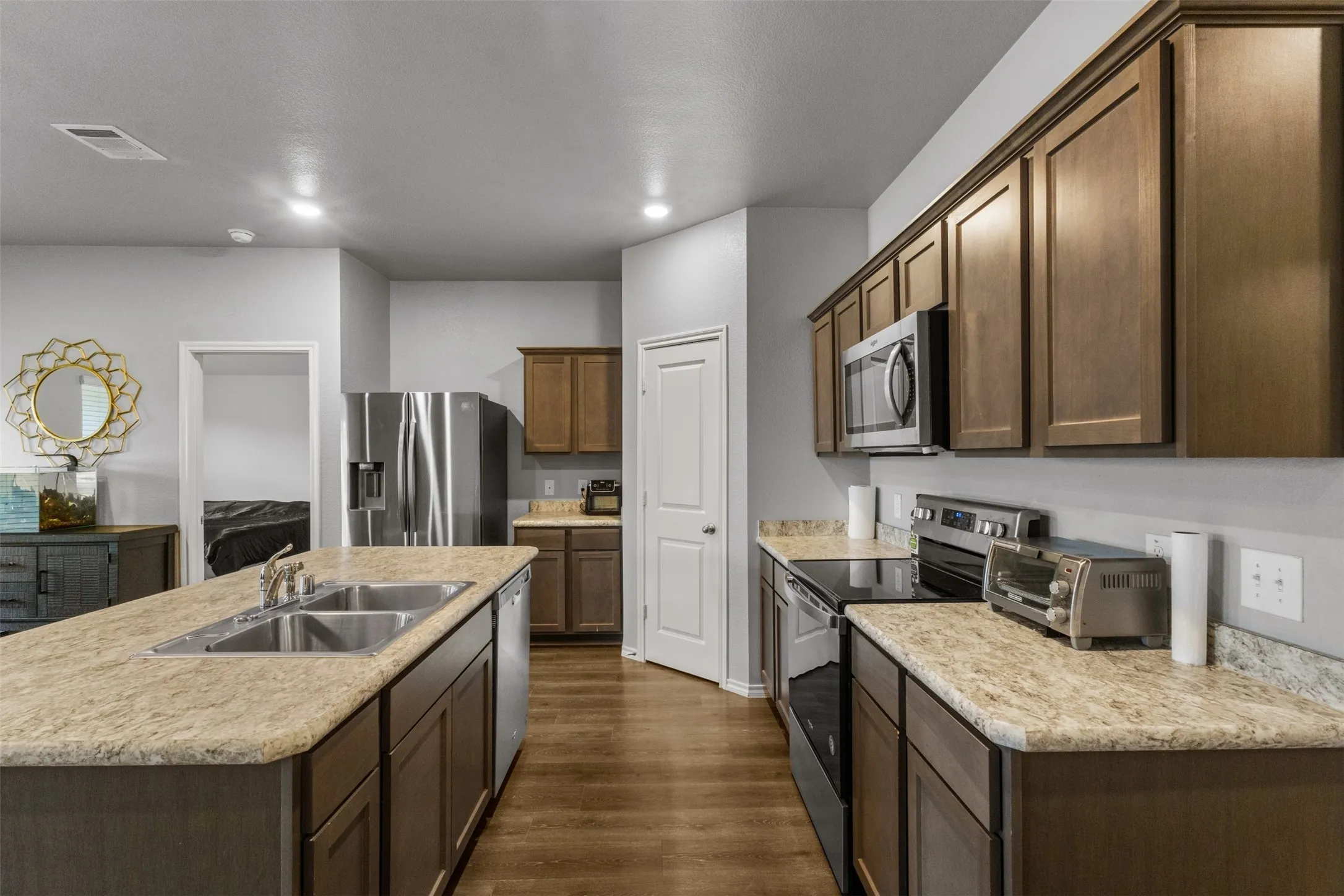 Single Family Residence For Sale in Hunt County , 2141 Palestine Oak Drive, Royse City, Texas 75189, 3 Bedroom, 2 Bathroom, 2 Garage spaces, 1,607 Sqft, built in 2020, Preowned, mls#21154148, Real Estate Agent in Royse City, Homes For Sale in Hunt county, Homes For Sale in Royse City, Realtor in Royse City Texas, Real Estate Brokerage Independent Realty Texas, Luminita Cordes Realtor