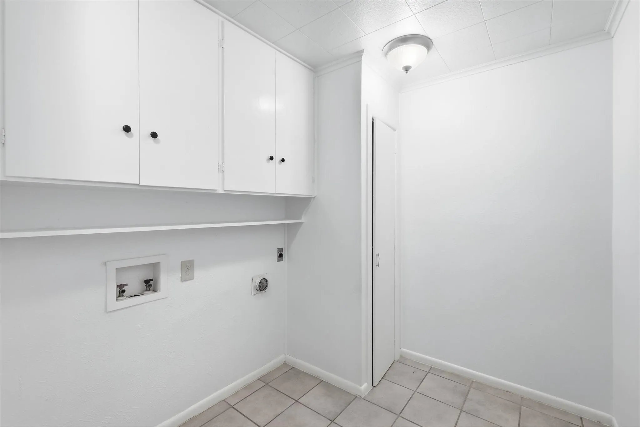 Single Family Residence For Sale in Tarrant County , 1809 Toplea Drive, Euless, Texas 76040, 3 Bedroom, 2 Bathroom, 2 Garage spaces, 1,771 Sqft, built in 1962, mls#21153356, Real Estate Agent in Euless, Homes For Sale in Tarrant county, Homes For Sale in Euless, Realtor in Euless Texas, Real Estate Brokerage Independent Realty Texas, Luminita Cordes Realtor