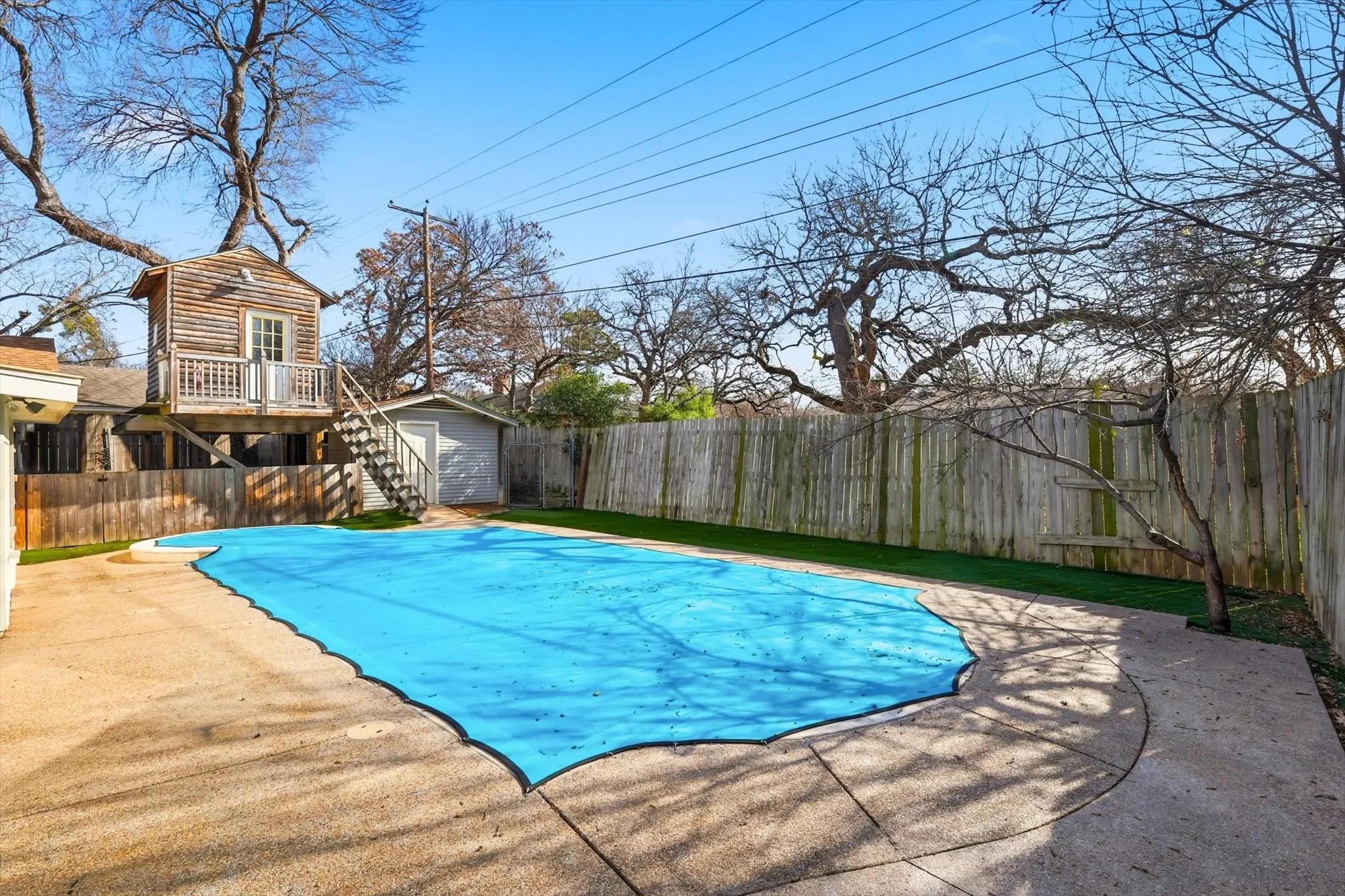 Single Family Residence For Sale in Tarrant County , 1809 Toplea Drive, Euless, Texas 76040, 3 Bedroom, 2 Bathroom, 2 Garage spaces, 1,771 Sqft, built in 1962, mls#21153356, Real Estate Agent in Euless, Homes For Sale in Tarrant county, Homes For Sale in Euless, Realtor in Euless Texas, Real Estate Brokerage Independent Realty Texas, Luminita Cordes Realtor