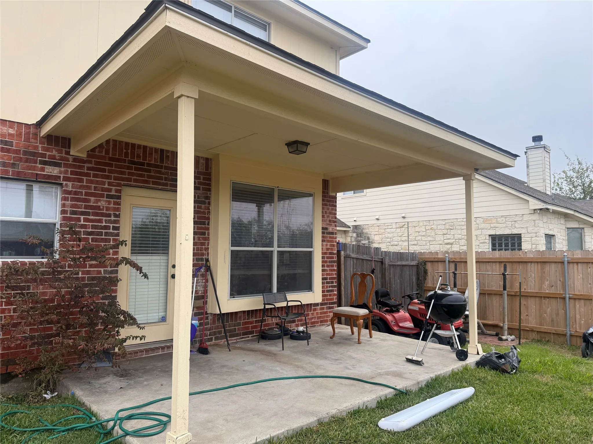 Single Family Residence For Sale in Mc Lennan County , 10156 China Creek Drive, Waco, Texas 76708, 4 Bedroom, 3 Bathroom, 2 Garage spaces, 2,140 Sqft, built in 2007, mls#21137939, Real Estate Agent in Waco, Homes For Sale in Mc Lennan county, Homes For Sale in Waco, Realtor in Waco Texas, Real Estate Brokerage Independent Realty Texas, Luminita Cordes Realtor