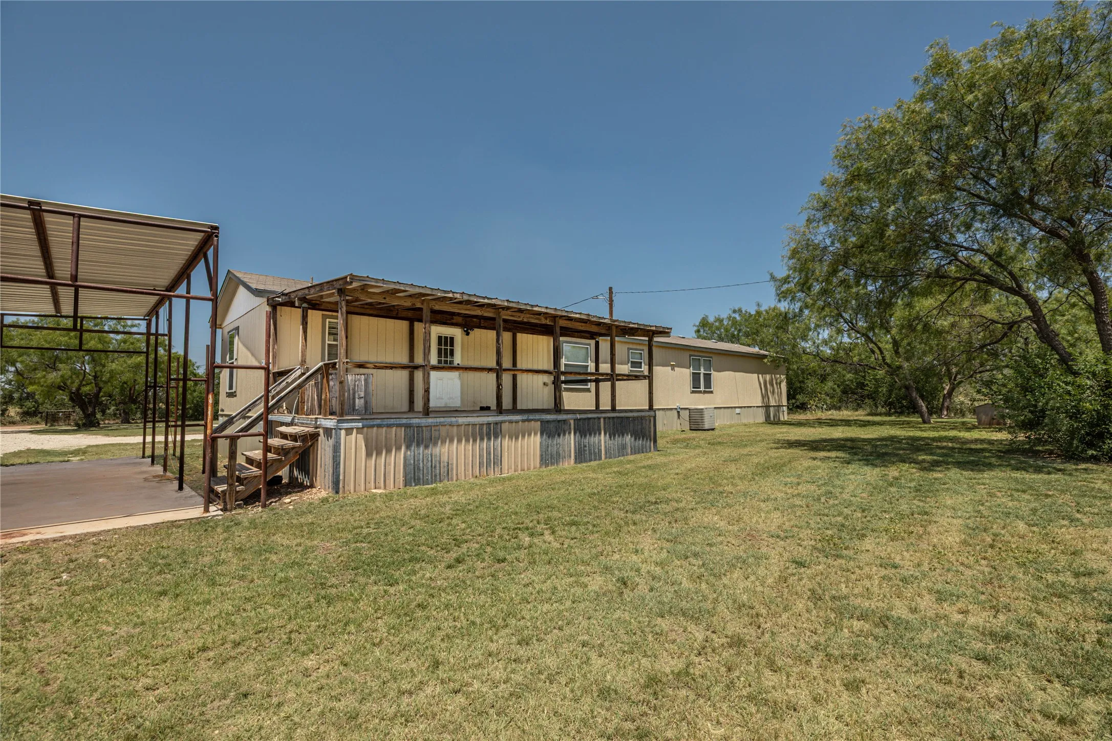 Mobile Home For Sale in Shackelford County , 1147 County Road 150, Abilene, Texas 79601, 3 Bedrooms, 2 Bathrooms, Garage spaces, 1,360 Sqft, built in 2015, Preowned, Price $241,900, mls#21154142, Real Estate Agent in Abilene, Homes For Sale in Shackelford county, Homes For Sale in Abilene, Realtor in Abilene Texas, Real Estate Brokerage Independent Realty Texas, Luminita Cordes Realtor