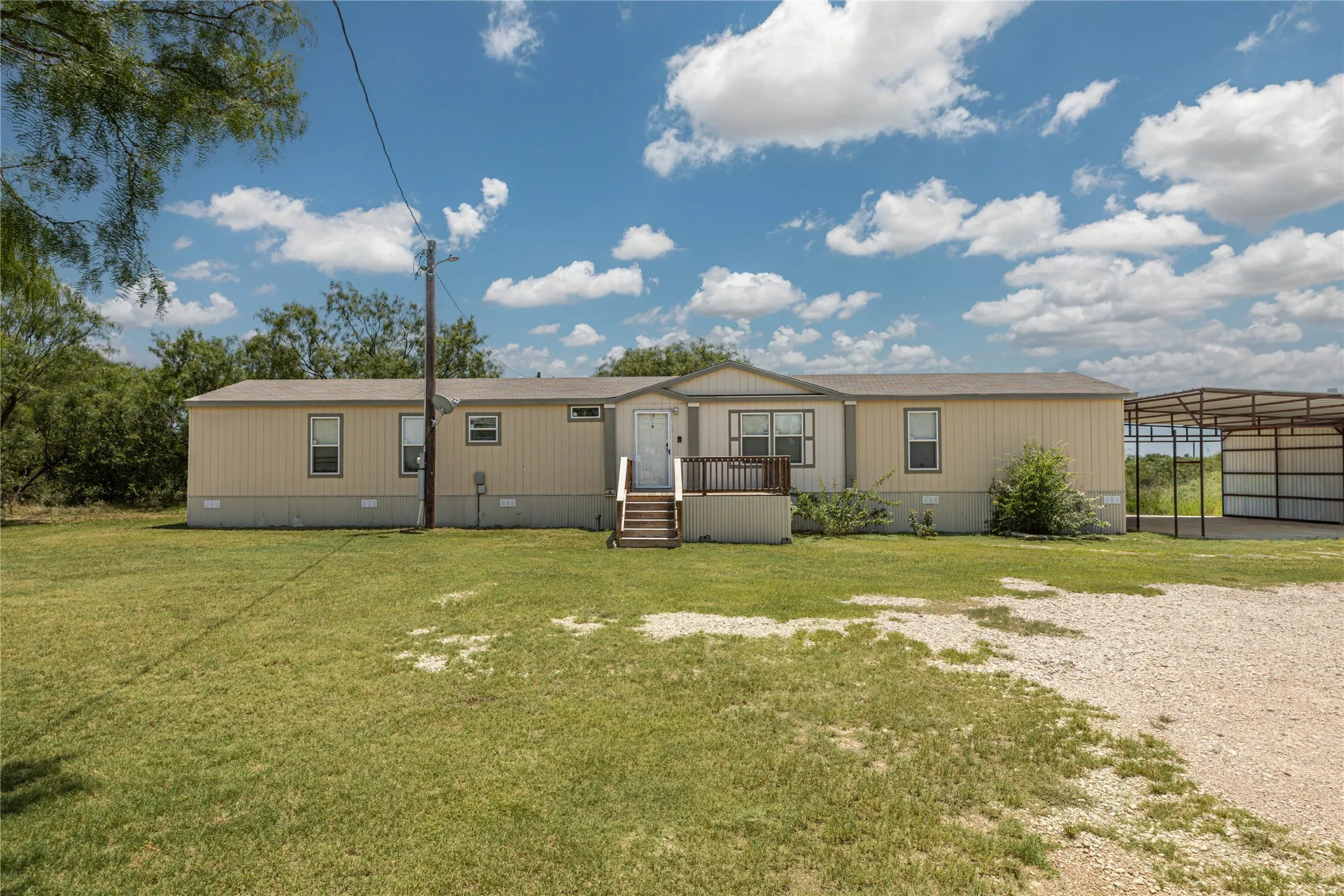 Mobile Home For Sale in Shackelford County , 1147 County Road 150, Abilene, Texas 79601, 3 Bedrooms, 2 Bathrooms, Garage spaces, 1,360 Sqft, built in 2015, Preowned, Price $241,900, mls#21154142, Real Estate Agent in Abilene, Homes For Sale in Shackelford county, Homes For Sale in Abilene, Realtor in Abilene Texas, Real Estate Brokerage Independent Realty Texas, Luminita Cordes Realtor